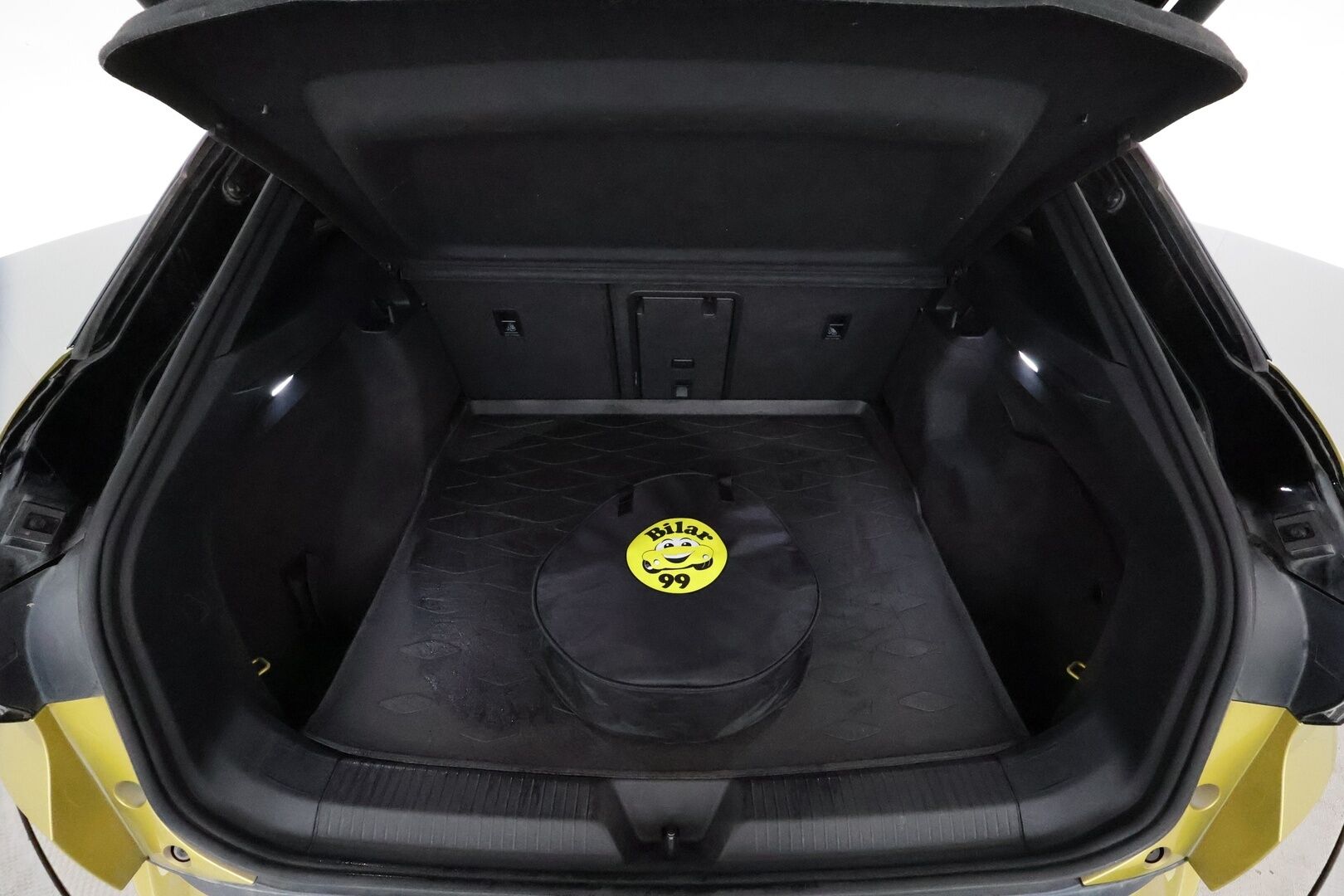 Volkswagen ID.4 2021 Pro Performance 1ST Max 150 kW, akku 77 kWh *ACC / HUD / Panorama / Muistipenkit hieronnalla / IQ.Light / ILP / 360° / Navi* - 1.Om Suomi-auto / Kahdet renkaat aluvanteilla