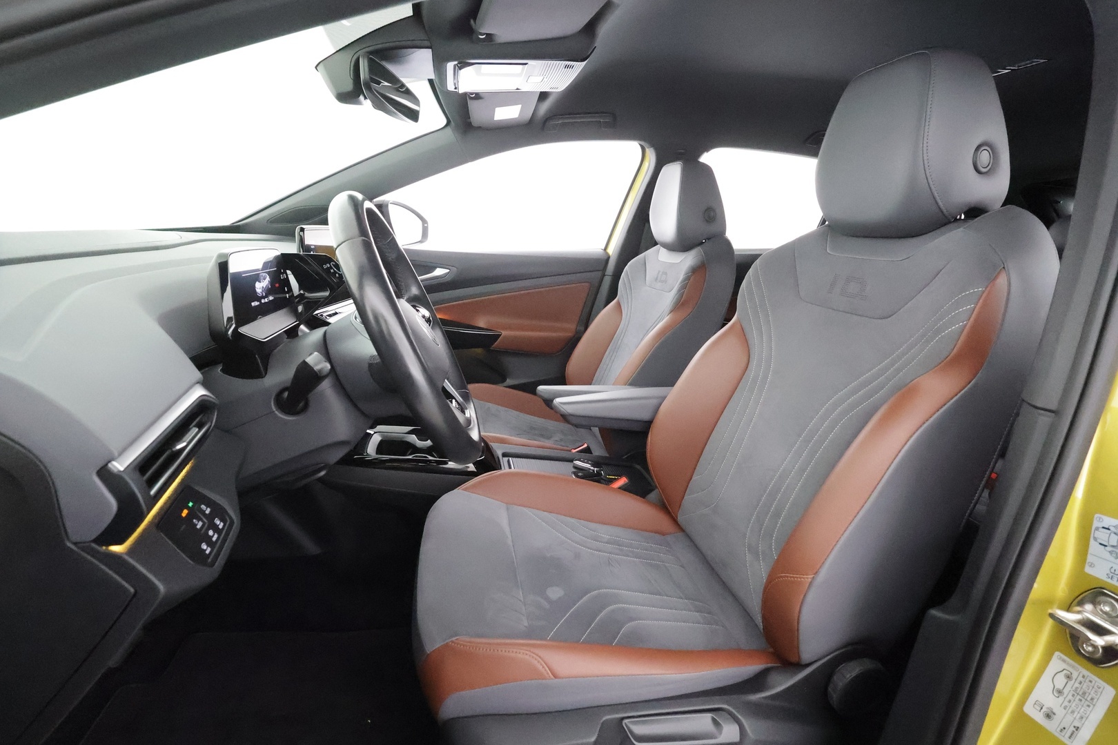 Volkswagen ID.4 2021 Pro Performance 1ST 150 kW, akku 77 kWh * ACC / ILP / Koukku / P.Kamera / LED / Navi / Ratinlämmitin * - Suomi-auto / Kahdet renkaat aluvanteilla / Merkkihuollettu