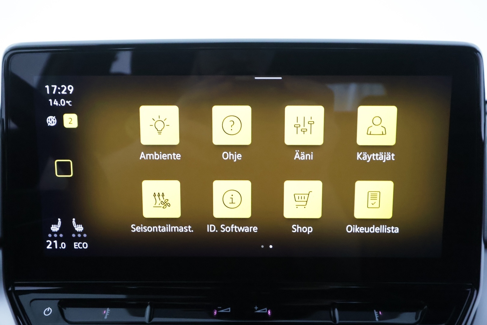 Volkswagen ID.4 2021 Pro Performance 1ST 150 kW, akku 77 kWh * ACC / ILP / Koukku / P.Kamera / LED / Navi / Ratinlämmitin * - Suomi-auto / Kahdet renkaat aluvanteilla / Merkkihuollettu