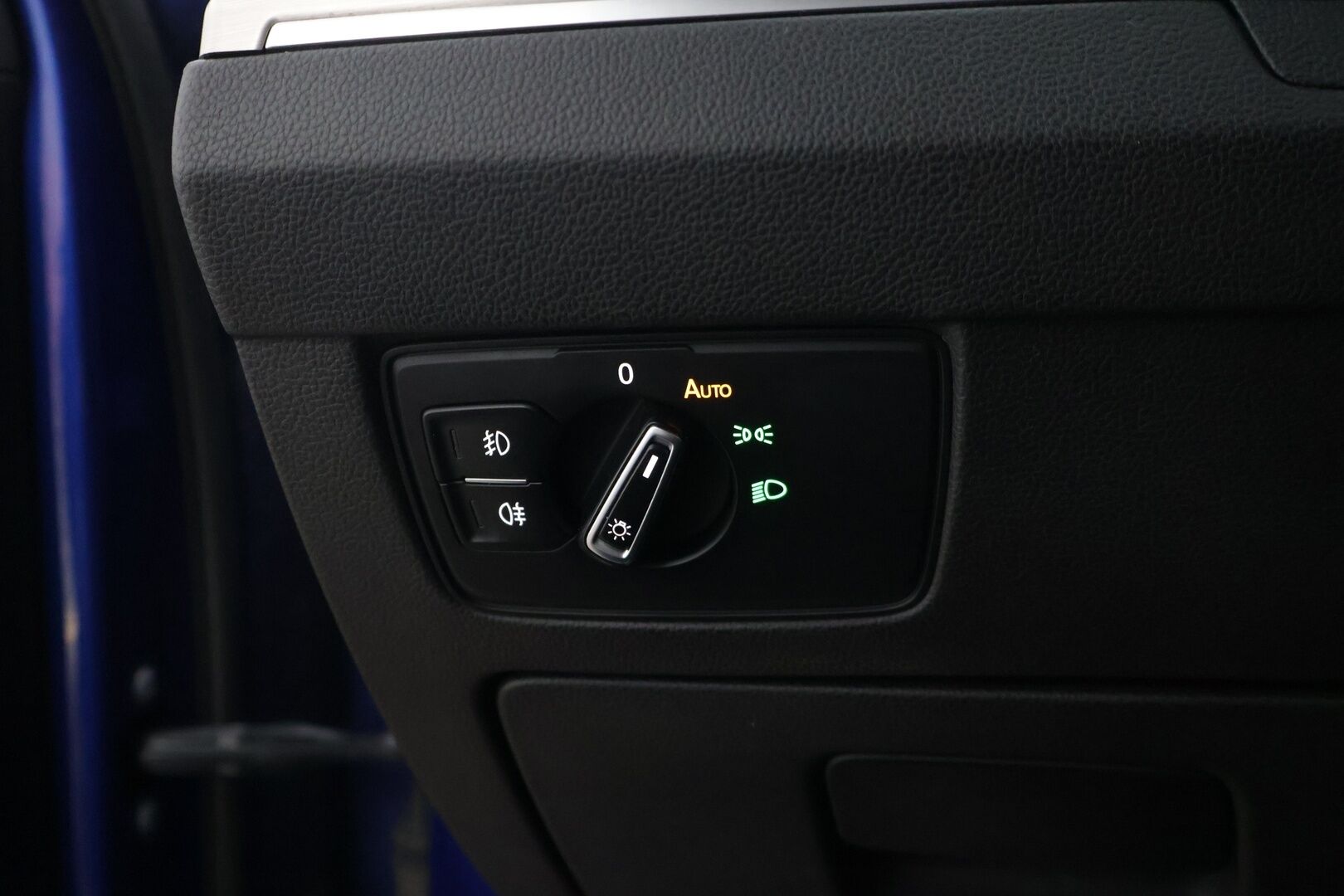 Volkswagen Passat 2021 Passat Variant R-Line 2,0 TDI EVO SCR 110 kW DSG-automaatti - | R-Line | ALV | Webasto | ACC | Koukku | Ratinlämmitin | Nahka-alcantara | LED | Ambient | Kattavasti huollettu | 