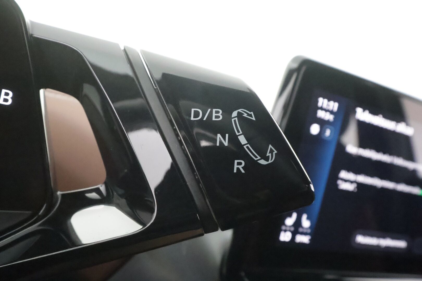 Volkswagen ID.4 2021 Pro Performance Business 150 kW, akku 77 kWh - | ILP | Koukku | ACC | Matrix-LED | P.Kamera | Nahka-Alcantara | Navi | Kaistavahti | Keyless | 1-om Suomi-auto | 2x Latauskaapelit | Kahdet renkaat |