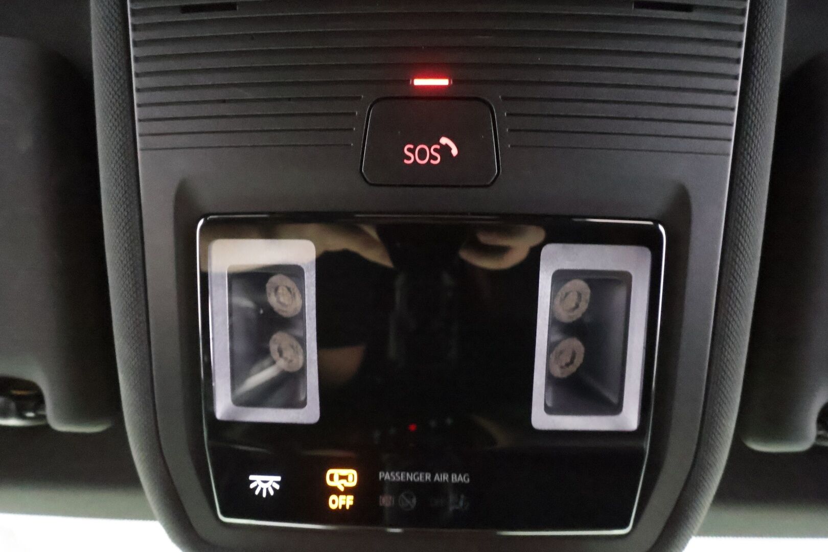 Volkswagen ID.4 2021 Pro Performance Business 150 kW, akku 77 kWh - | ILP | Koukku | ACC | Matrix-LED | P.Kamera | Nahka-Alcantara | Navi | Kaistavahti | Keyless | 1-om Suomi-auto | 2x Latauskaapelit | Kahdet renkaat |