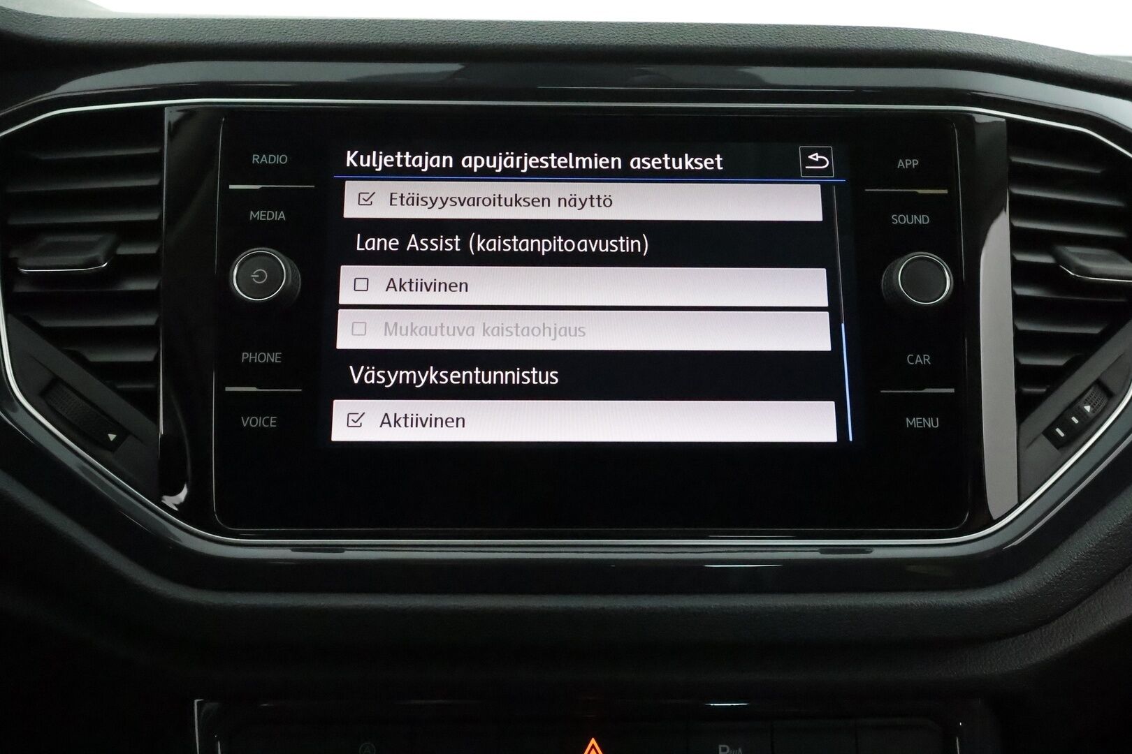 Volkswagen T-Roc 2020 Sport Limited 1,5 TSI EVO 110 kW DSG ** Webasto / Adapt.Vakkari / P.Tutkat / LED-valot / Kaistavahti / Apple&Android ** - Suomi-auto / 2x renkaat