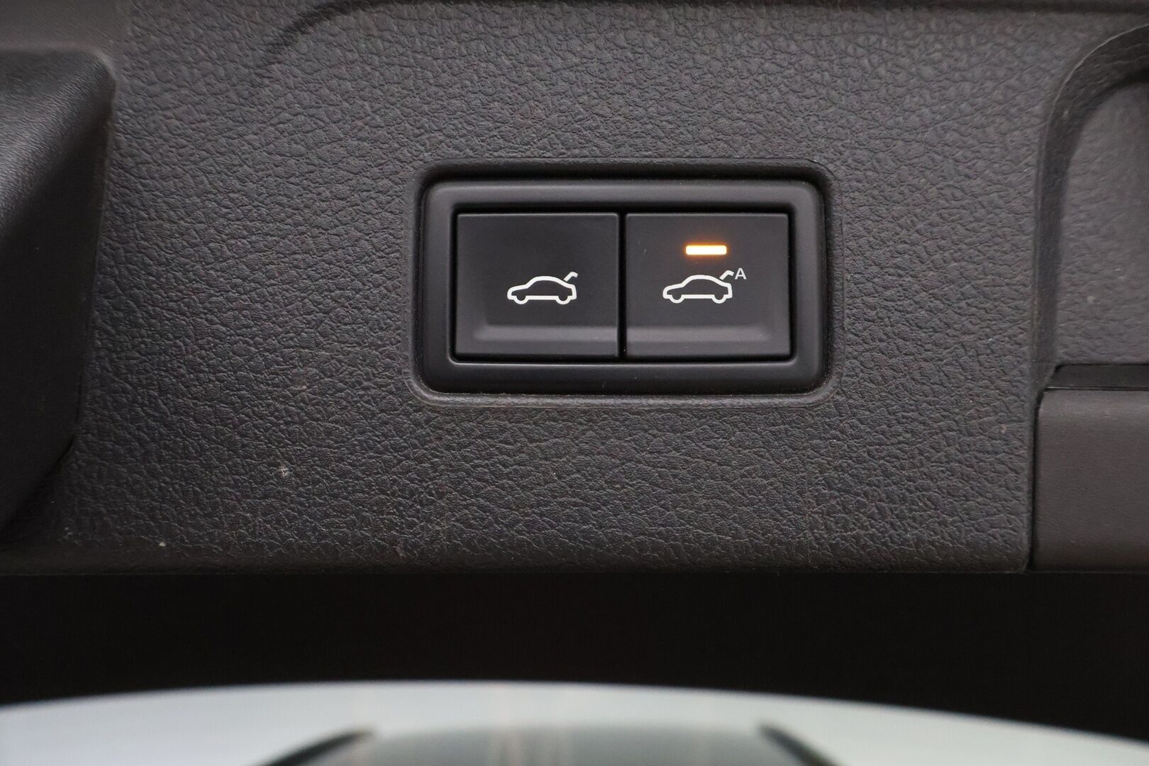 Volkswagen Passat 2020 Variant GTE Plug-In Hybrid 160 kW DSG-automaatti - 1Om Suomiauto | Webasto | ACC | Matrix LED | Facelift | Peruutuskamera | Ratinlämmitys | ergoComfort