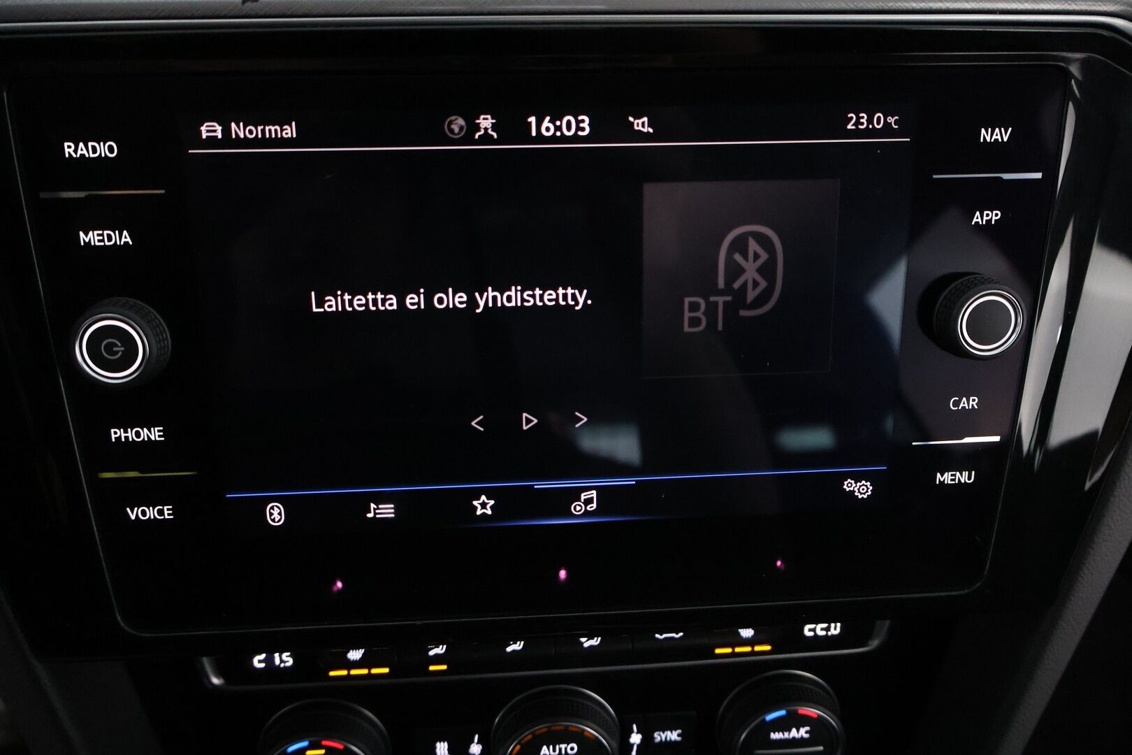 Volkswagen Passat 2020 Variant GTE Plug-In Hybrid 160 kW DSG-automaatti - 1Om Suomiauto | Webasto | ACC | Matrix LED | Facelift | Peruutuskamera | Ratinlämmitys | ergoComfort