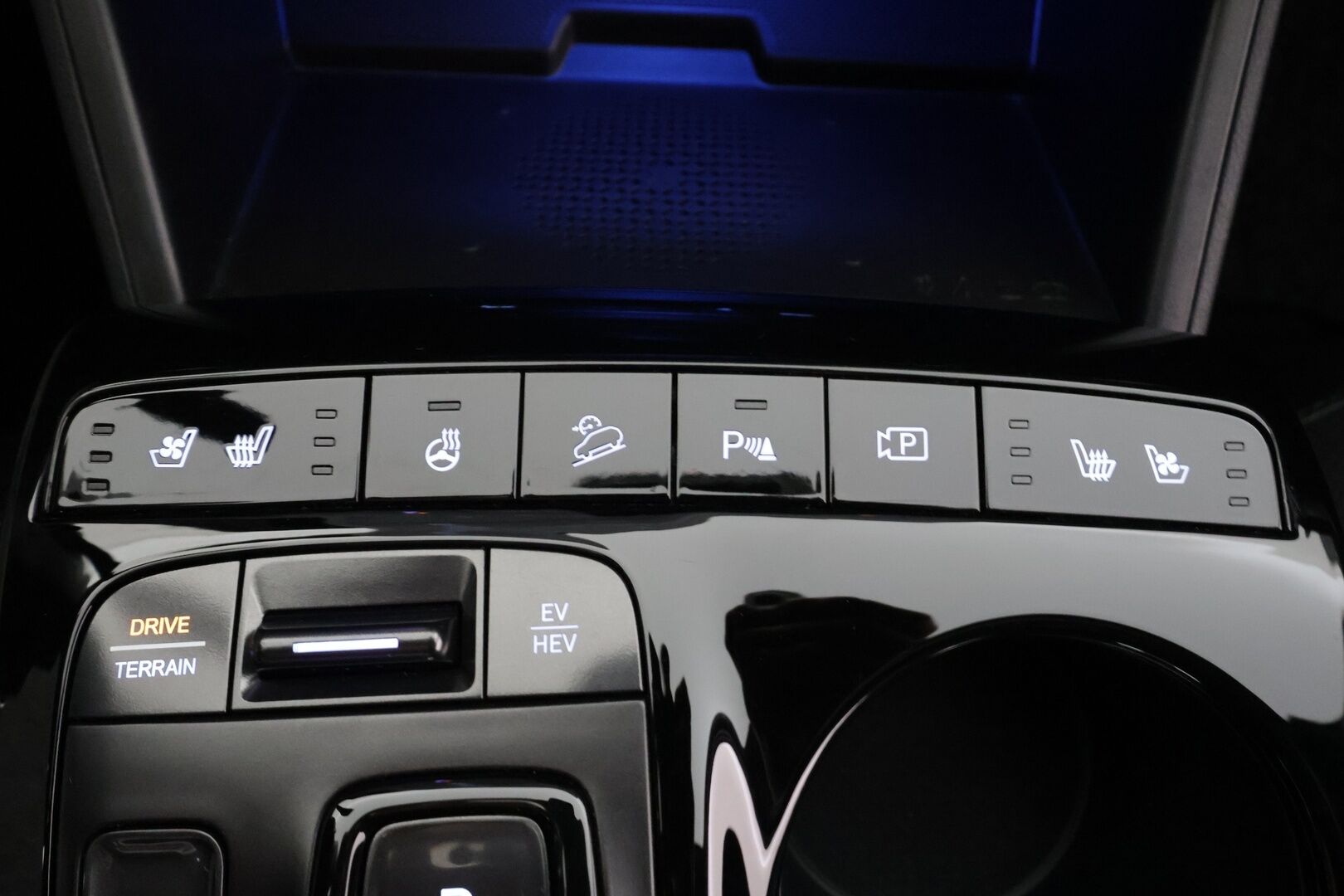 Hyundai Tucson 2022 1,6 T-GDI 265 hv Plug in 4WD 6AT N Line * Webasto / Koukku / ACC / LED / Ilmastoitu muistipenkki / P.Kamera / Navi * - 1-om Suomi-auto / Akku kuntotarkastettu SoH 97.9% / Kahdet renkaat - HULLU BLACKWEEK KORKOTARJOUS 2,49%