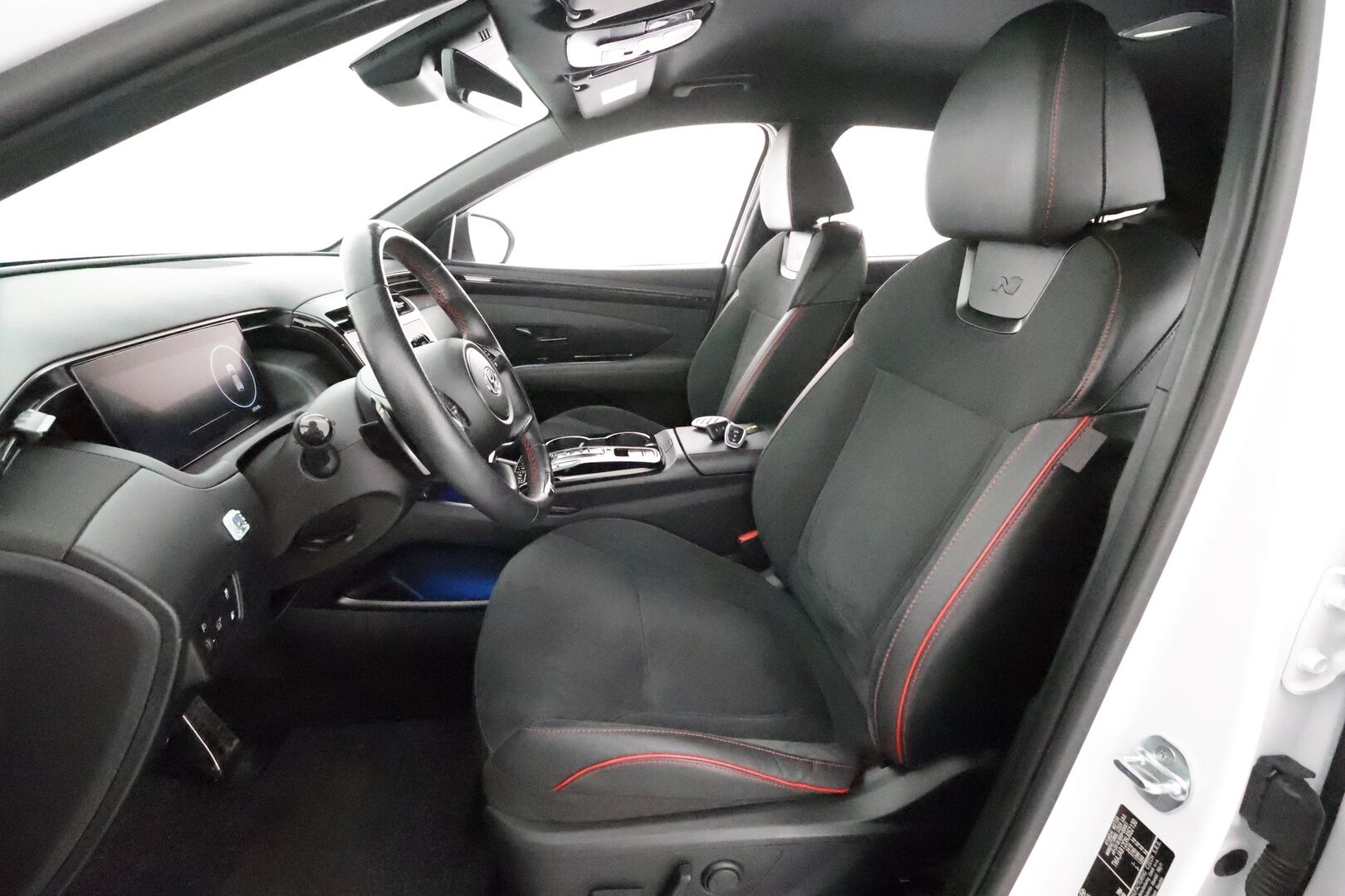 Hyundai Tucson 2022 1,6 T-GDI 265 hv Plug in 4WD 6AT N Line * Webasto / Koukku / ACC / LED / Ilmastoitu muistipenkki / P.Kamera / Navi * - 1-om Suomi-auto / Akku kuntotarkastettu SoH 97.9% / Kahdet renkaat - HULLU BLACKWEEK KORKOTARJOUS 2,49%