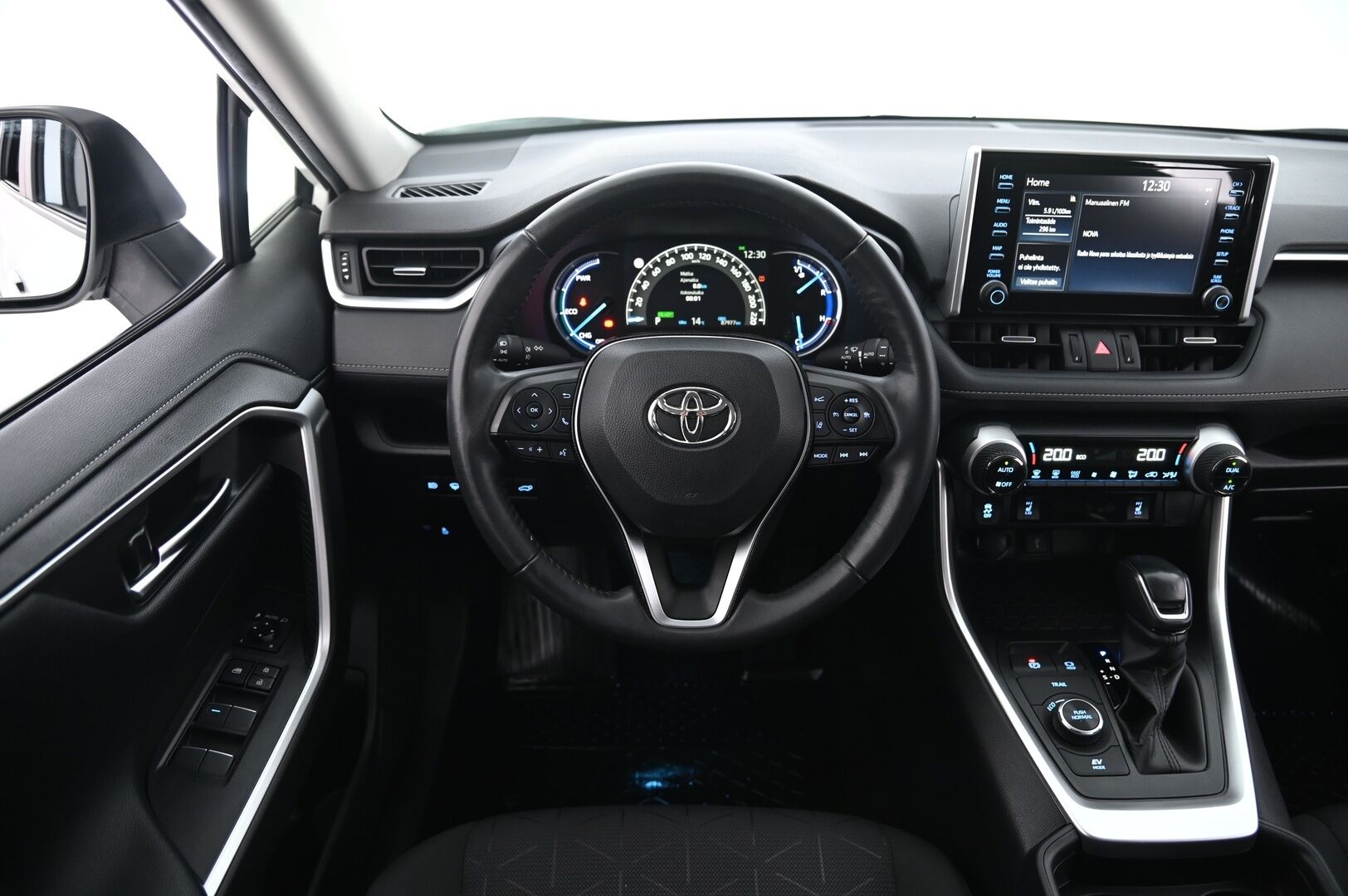 Toyota RAV4 2020 Hybrid AWD Active *Merkkihuollettu / ACC / Digimittaristo / Koukku / Kamera** - Ratinlämmitys / 2x renkaat aluvantein / S-Kontti / Led / Tummenetut taka- ja takasivulasit 
