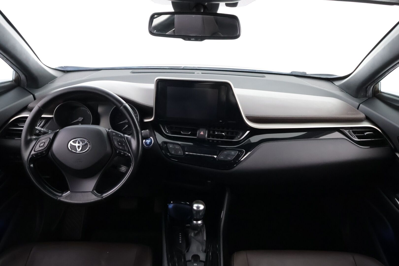 Toyota C-HR 2017 1,8 Hybrid Active Business - Adapt.Vakkari | Vetokoukku |  Peruutuskamera | Adapt.LED | Puolinahkasisusta | Steering Assist | Juuri tullut Tampereelle!