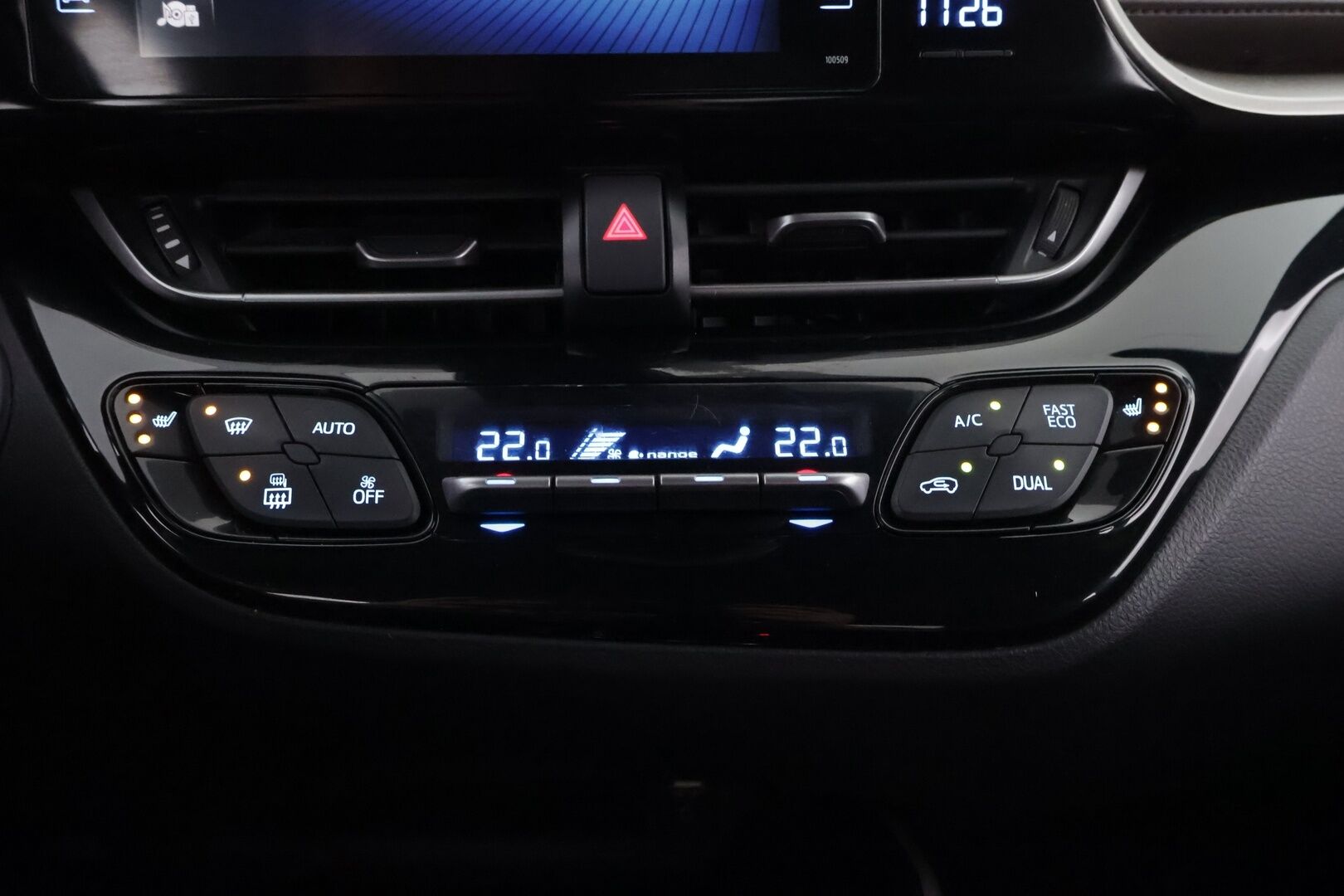 Toyota C-HR 2017 1,8 Hybrid Active Business - Adapt.Vakkari | Vetokoukku |  Peruutuskamera | Adapt.LED | Puolinahkasisusta | Steering Assist | Juuri tullut Tampereelle!