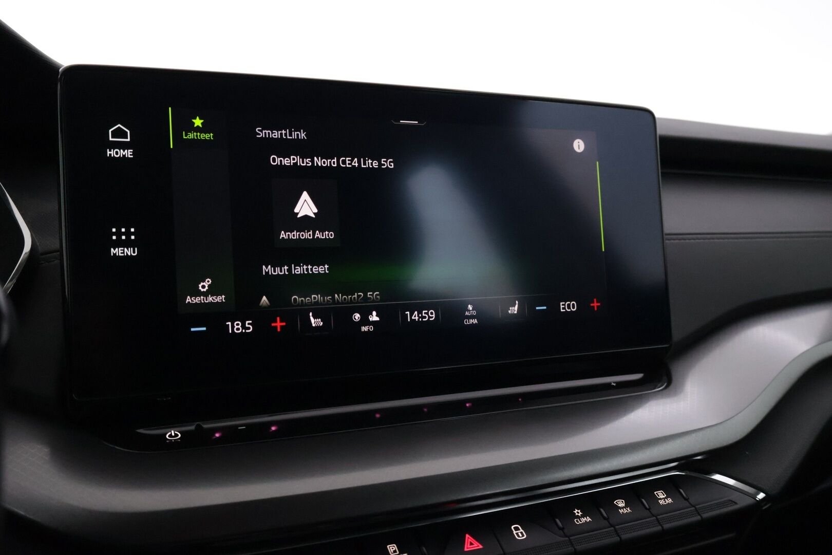 Skoda Octavia 2021 Combi 1,4 TSI PHEV Ambition iV DSG Autom. *Webasto / Keyless Go / Crystal LED / P.tutkat / Vakkari / Smartlink* - Suomi-auto / Kaukovalo automatiikka / Alkuperäinen Webasto kaukosäätimellä / Kaistavahti 
