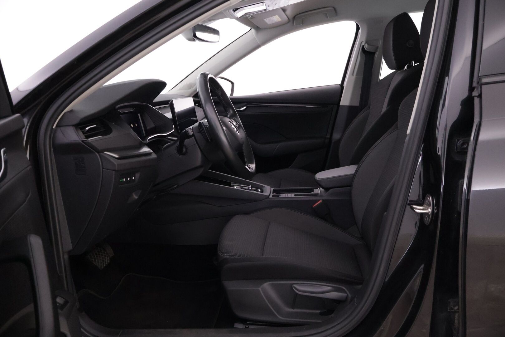 Skoda Octavia 2021 Combi 1,4 TSI PHEV Ambition iV DSG Autom. *Webasto / Keyless Go / Crystal LED / P.tutkat / Vakkari / Smartlink* - Suomi-auto / Kaukovalo automatiikka / Alkuperäinen Webasto kaukosäätimellä / Kaistavahti 