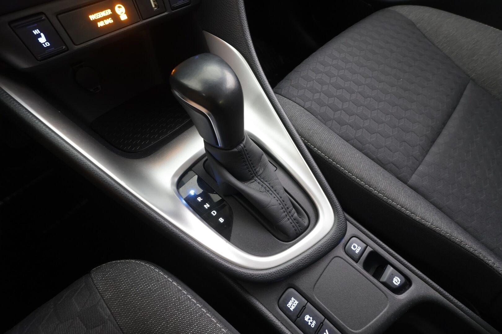 Toyota Yaris 2021 1,5 Hybrid Active - | ACC | P.Kamera | Navi | Kaistavahti | Keyless | Apple&Android | 1-om Suomi-auto |
