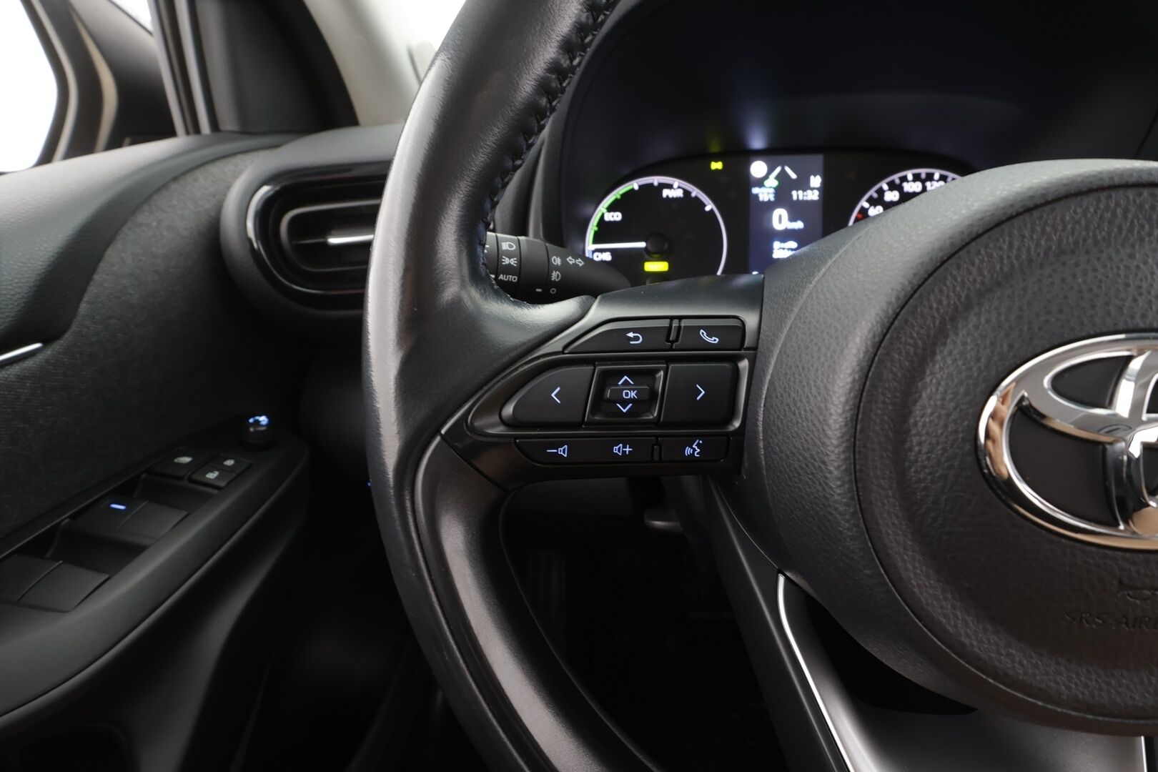 Toyota Yaris 2021 1,5 Hybrid Active - | ACC | P.Kamera | Navi | Kaistavahti | Keyless | Apple&Android | 1-om Suomi-auto |