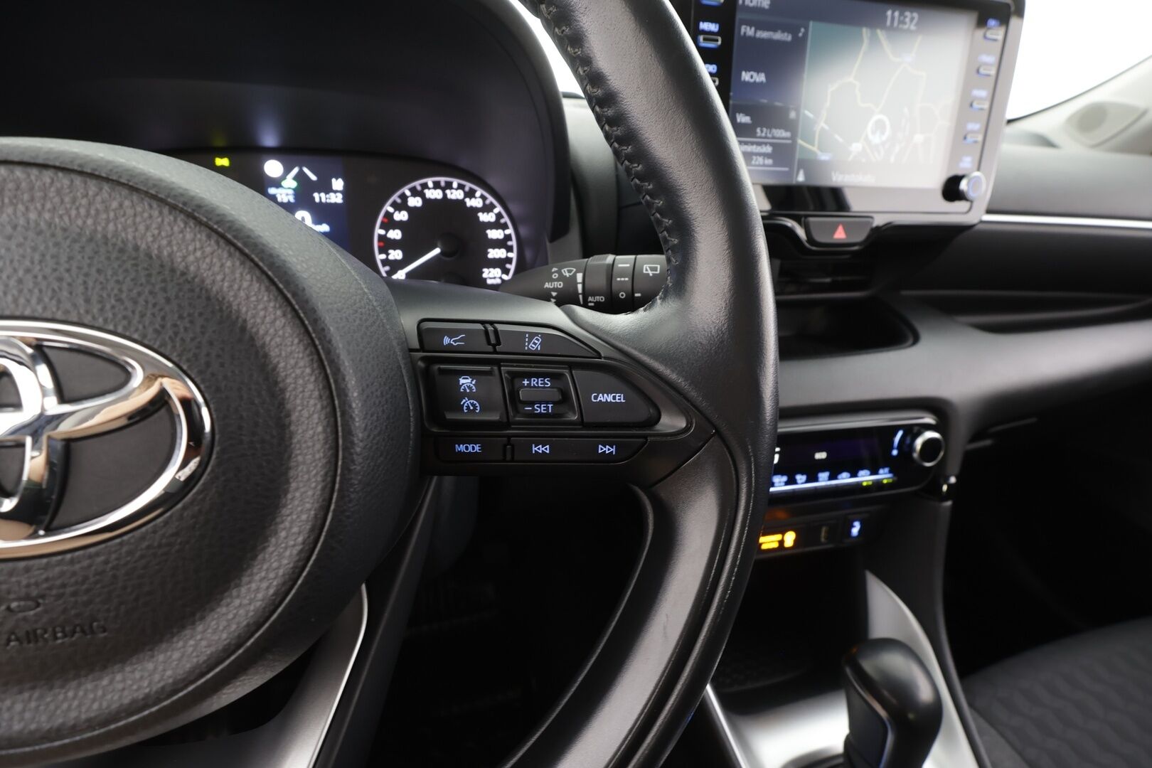 Toyota Yaris 2021 1,5 Hybrid Active - | ACC | P.Kamera | Navi | Kaistavahti | Keyless | Apple&Android | 1-om Suomi-auto |