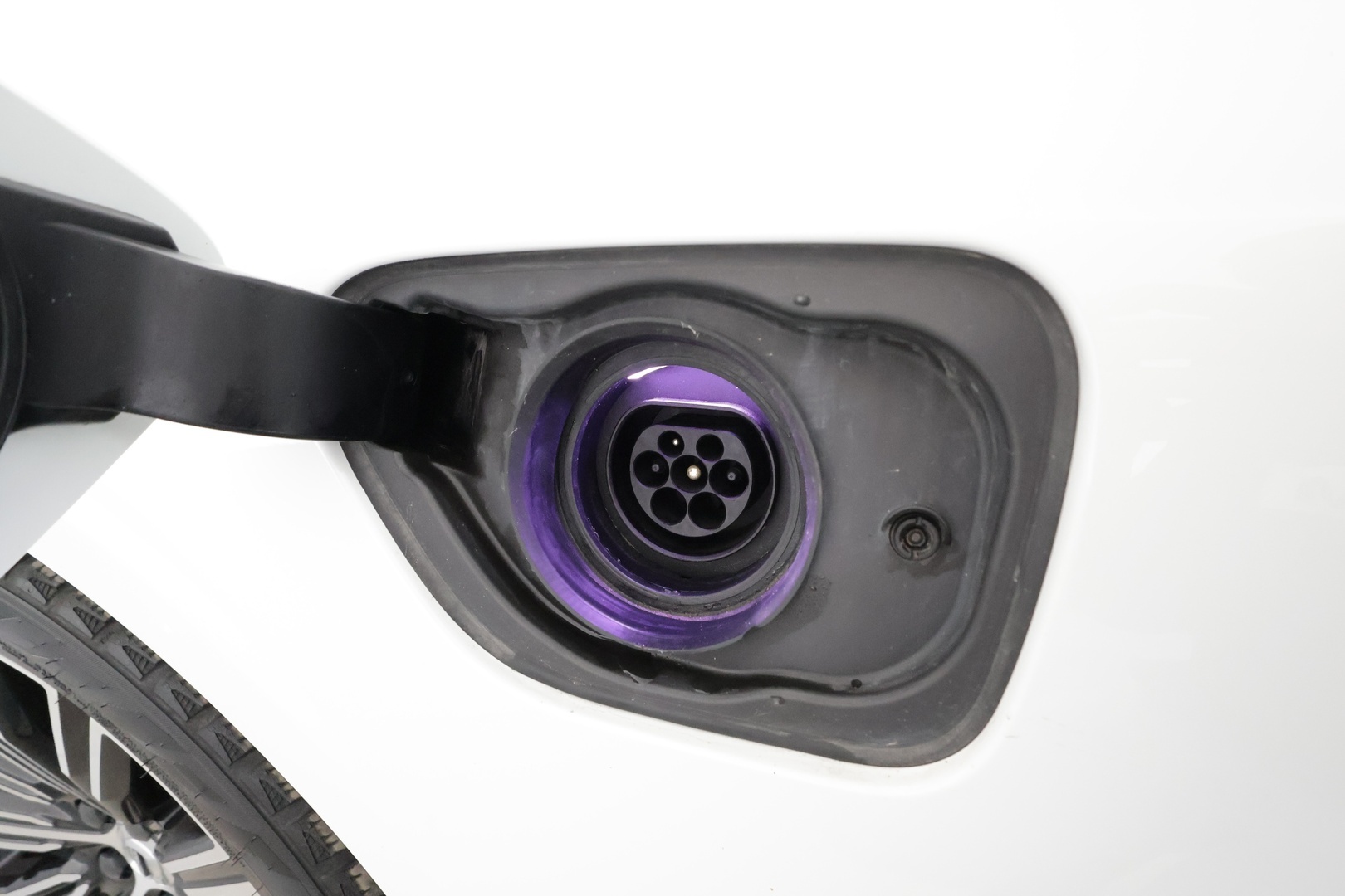 Volvo V60 2022 T6 TwE AWD Business Inscription Edition aut * ACC / P.kamera / Full LED / Muistipenkki / Navi / Webasto * - 1.Om Suomi-auto / Kahdet renkaat aluvanteilla