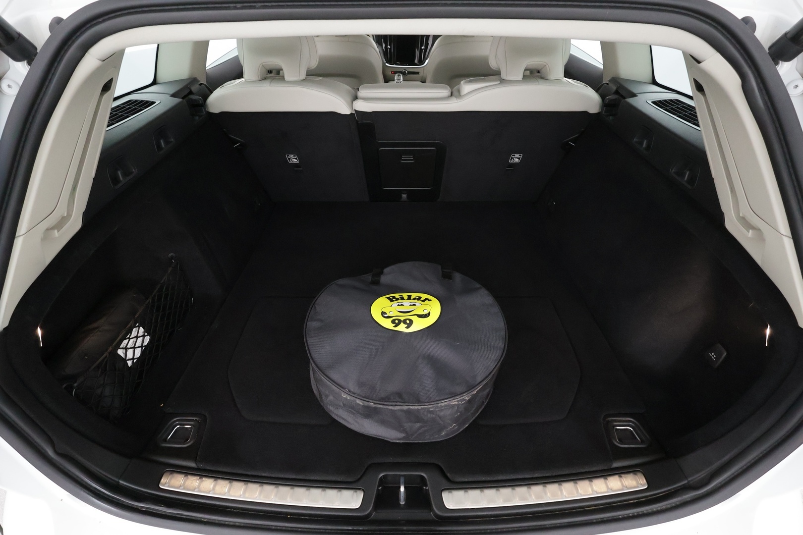 Volvo V60 2022 T6 TwE AWD Business Inscription Edition aut * ACC / P.kamera / Full LED / Muistipenkki / Navi / Webasto * - 1.Om Suomi-auto / Kahdet renkaat aluvanteilla