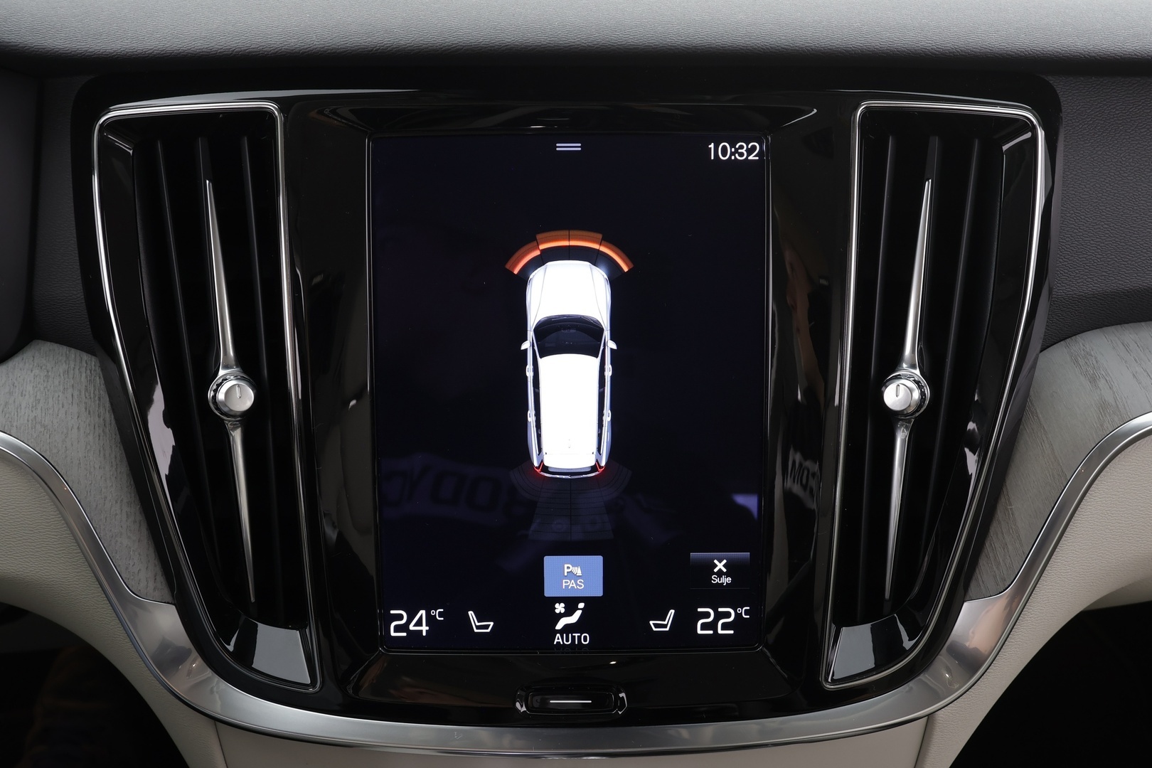 Volvo V60 2022 T6 TwE AWD Business Inscription Edition aut * ACC / P.kamera / Full LED / Muistipenkki / Navi / Webasto * - 1.Om Suomi-auto / Kahdet renkaat aluvanteilla