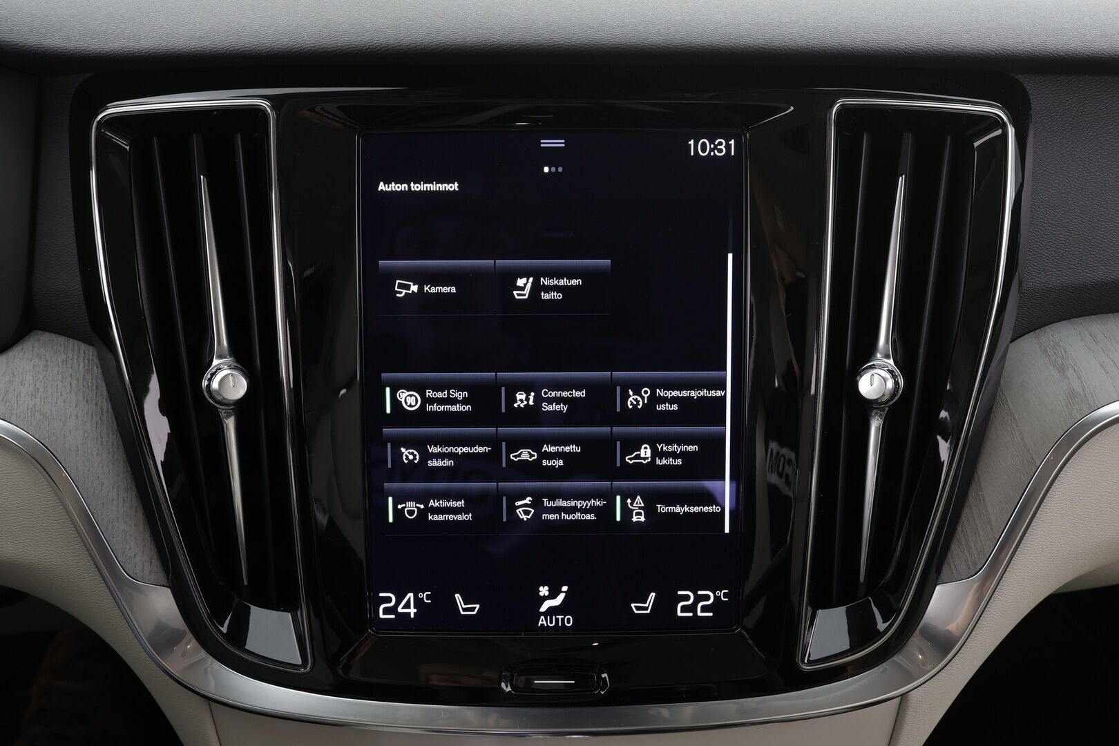 Volvo V60 2022 T6 TwE AWD Business Inscription Edition aut * ACC / P.kamera / Full LED / Muistipenkki / Navi / Webasto * - 1.Om Suomi-auto / Kahdet renkaat aluvanteilla