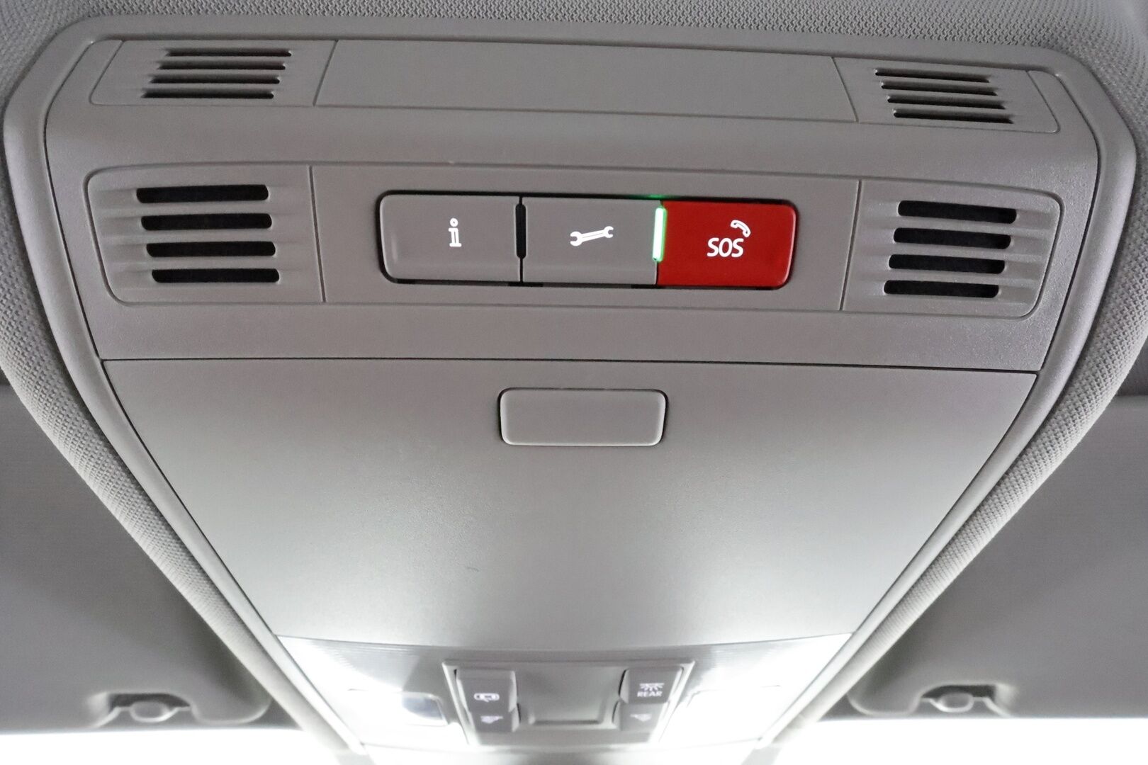 Volkswagen Tiguan 2021 Style Business eHybrid 180 kW DSG * ACC / IQ-Light / Koukku / Ergo-sporttipenkit / P.Kamera / Keyless* - 1.Om Suomi-auto / 2x Lataus / Kahdet Renkaat