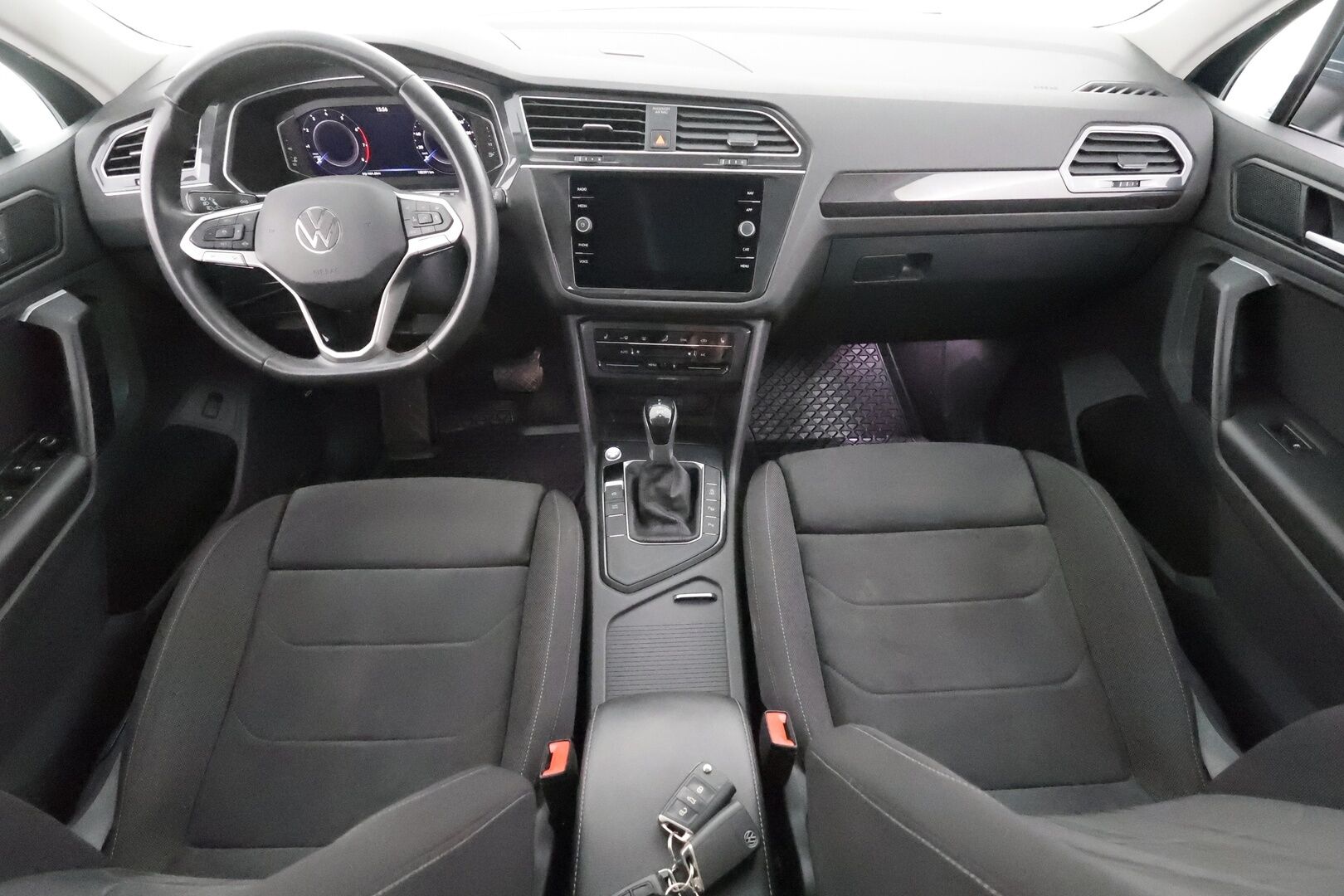 Volkswagen Tiguan 2022 1.5 TSI 110 kW Style Aut. - | 1. om Suomi-auto | ACC | Webasto | Vetokoukku | IQ Light Matrix-LED | Digimittaristo | P.Kamera | Hieronta |