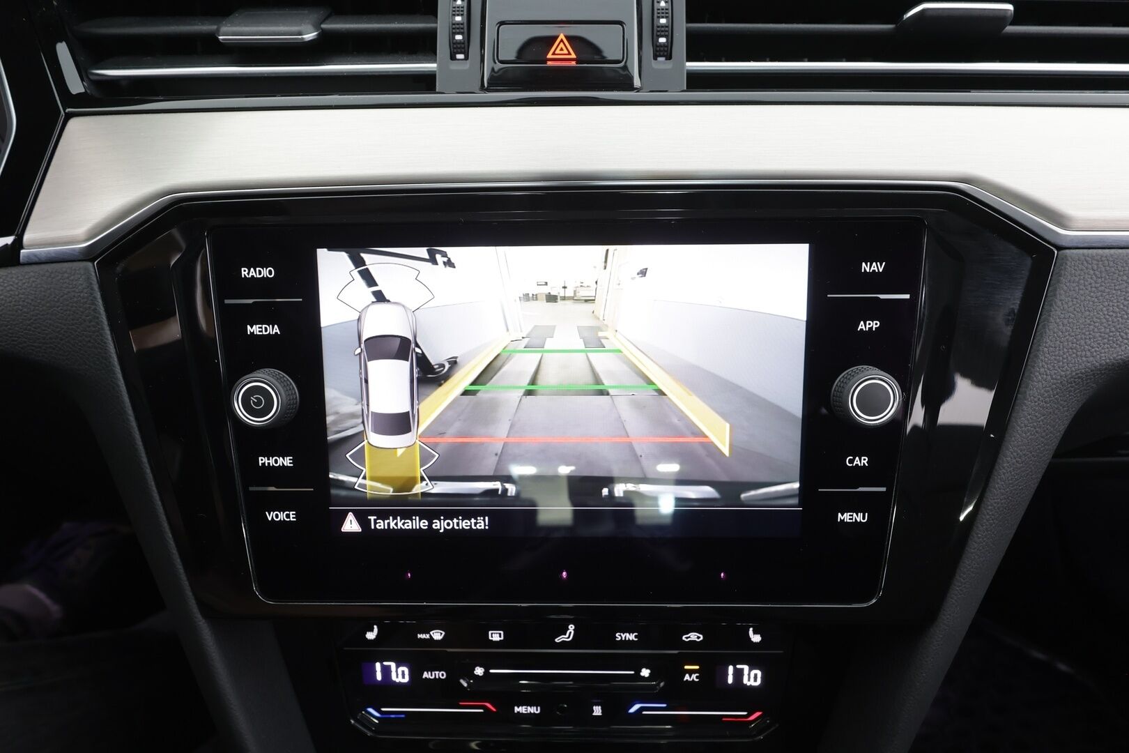 Volkswagen Passat 2022 Sedan R-Line 1,5 TSI EVO 110 - | ACC | Webasto | IQ-Light | Muistipenkki | P.Kamera | Keyless | Apple&Android | Suomi-auto | Kahdet Renkaat |