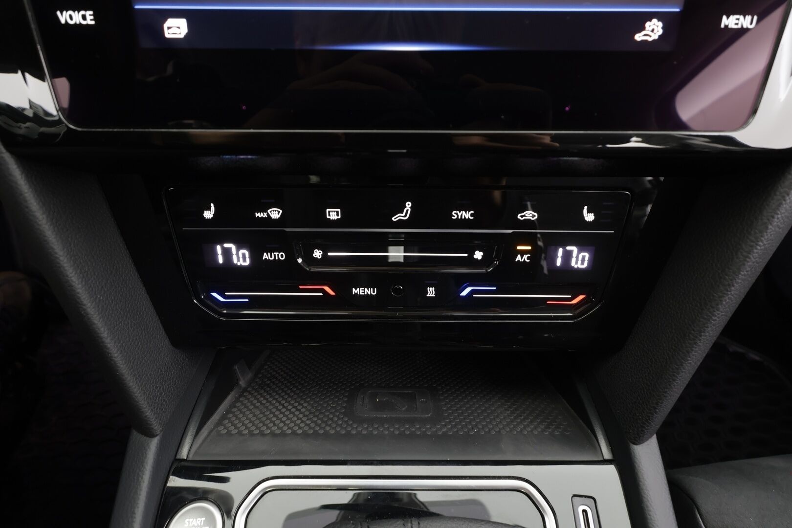 Volkswagen Passat 2022 Sedan R-Line 1,5 TSI EVO 110 - | ACC | Webasto | IQ-Light | Muistipenkki | P.Kamera | Keyless | Apple&Android | Suomi-auto | Kahdet Renkaat |