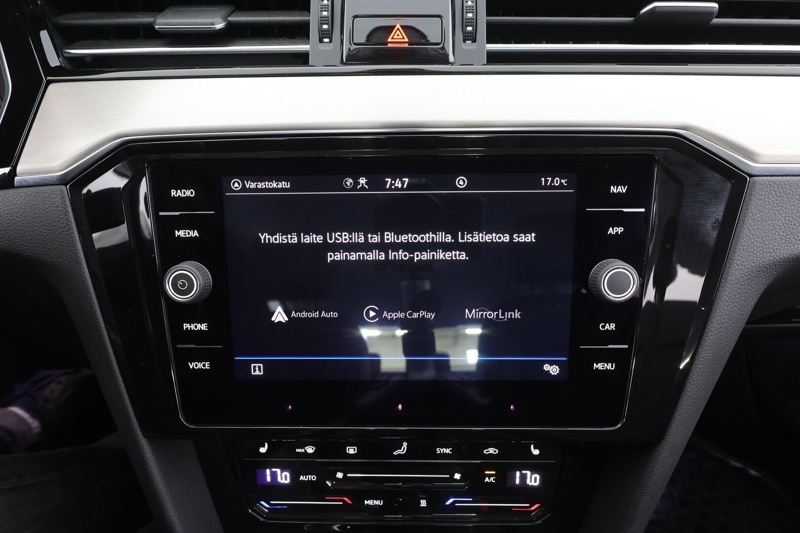 Volkswagen Passat 2022 Sedan R-Line 1,5 TSI EVO 110 - | ACC | Webasto | IQ-Light | Muistipenkki | P.Kamera | Keyless | Apple&Android | Suomi-auto | Kahdet Renkaat |