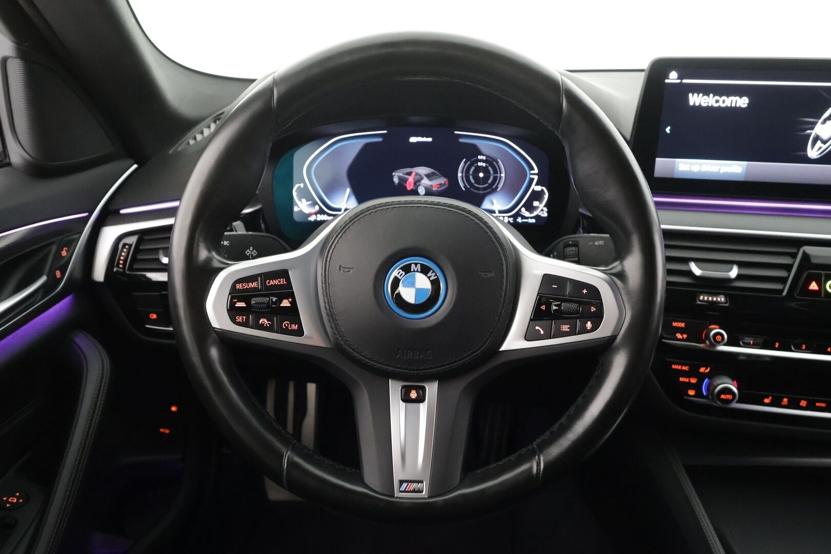BMW 530 2022 G30 Sedan 530e xDrive A Charged Edition M Sport * ACC / LED / Sporttinahat / P.Kamera / Navi / Kaistavahti / HiFi * - Suomi-auto / 2x Latauskaapelit / Kahdet Renkaat / Merkkihuollettu!
