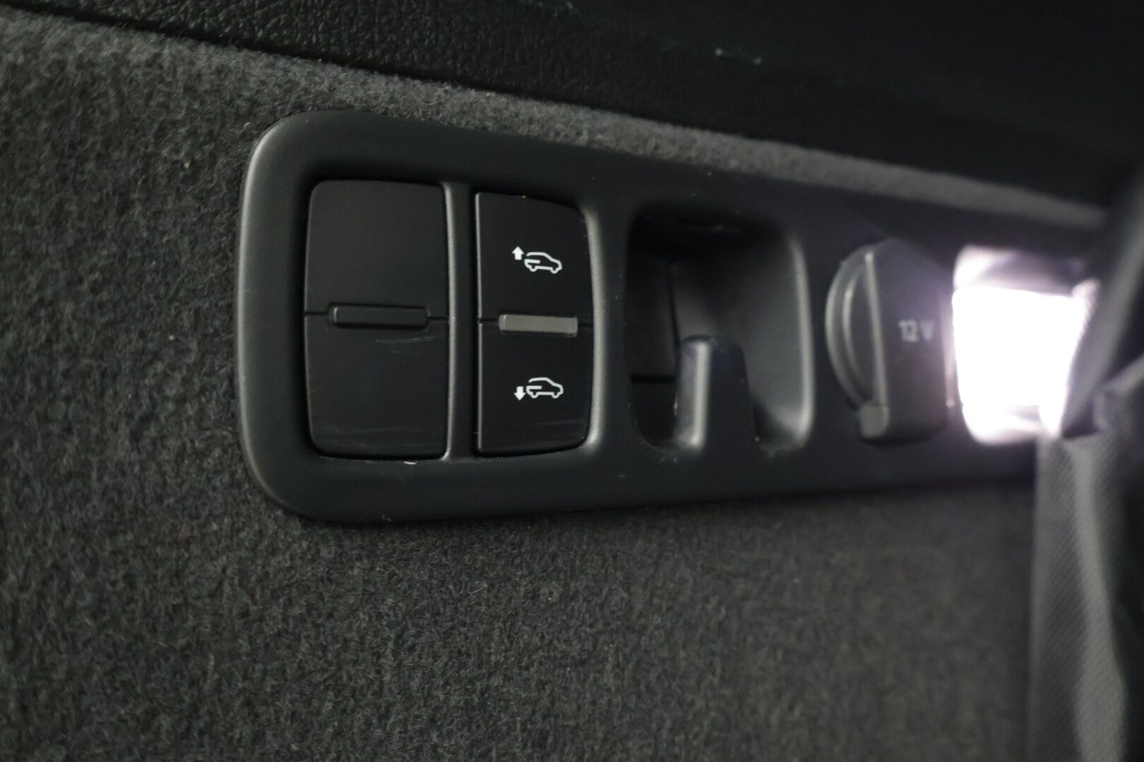 AUDI Q7 2017 3.0 TDI V6 e-tron Quattro TipTronic S-Line  *KATSO MITKÄ VARUSTEET* - * Adapt.LED / Digimittari / Sähköpenkit / Nahkasisusta / P-tutkat *