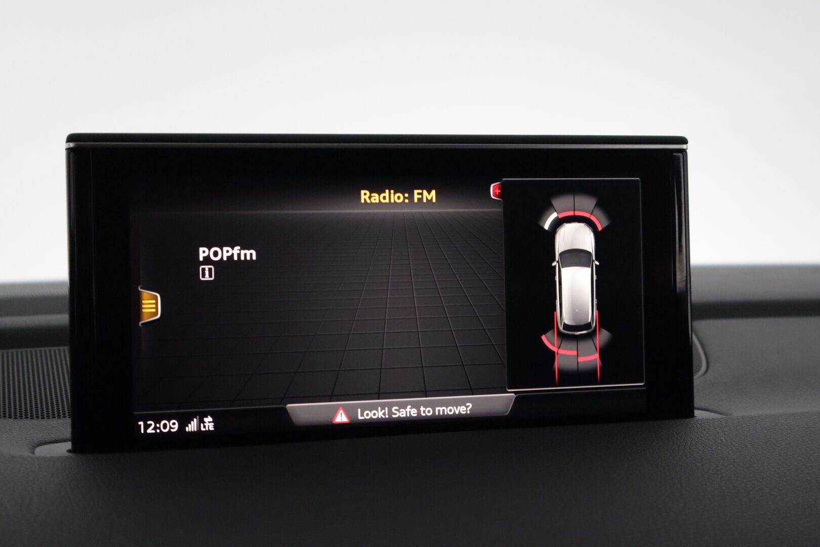 AUDI Q7 2017 3.0 TDI V6 e-tron Quattro TipTronic S-Line  *KATSO MITKÄ VARUSTEET* - * Adapt.LED / Digimittari / Sähköpenkit / Nahkasisusta / P-tutkat *