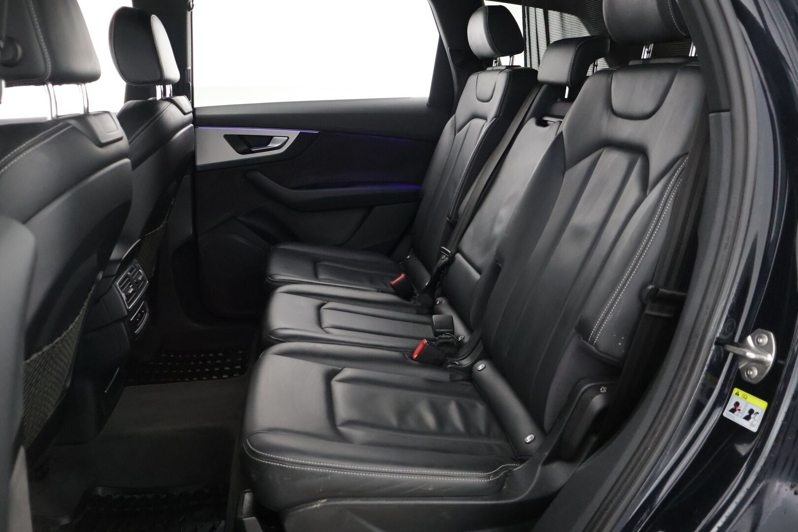 AUDI Q7 2017 3.0 TDI V6 e-tron Quattro TipTronic S-Line  *KATSO MITKÄ VARUSTEET* - * Adapt.LED / Digimittari / Sähköpenkit / Nahkasisusta / P-tutkat *