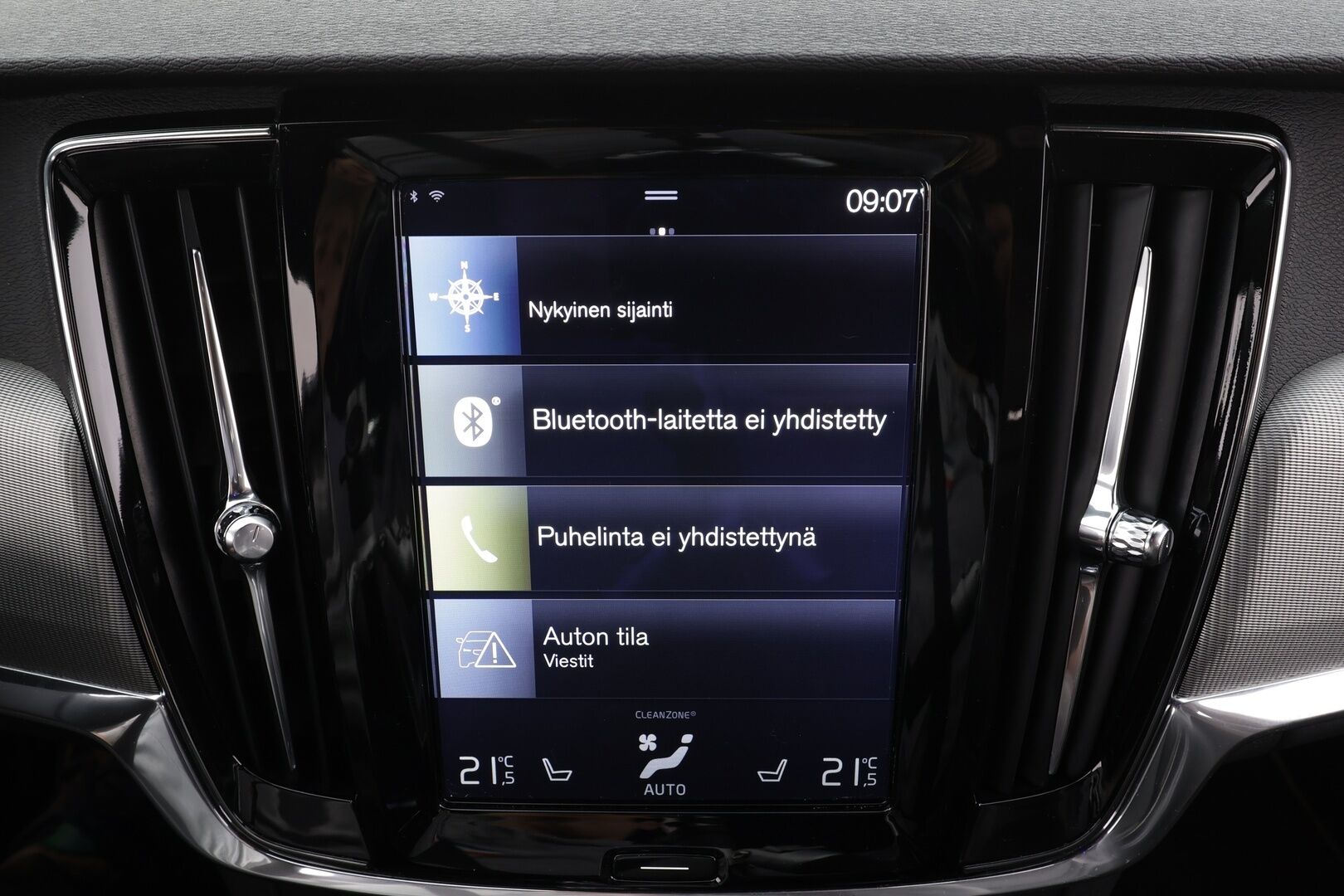 Volvo S90 2018 T8 AWD Business R-Design aut * ACC / P.kamera / LED / Navi / KeylessGo / Webasto / Sporttipenkit * - Akku kuntotarkastettu / Kahdet renkaat aluvanteilla / Hyvin huollettu 