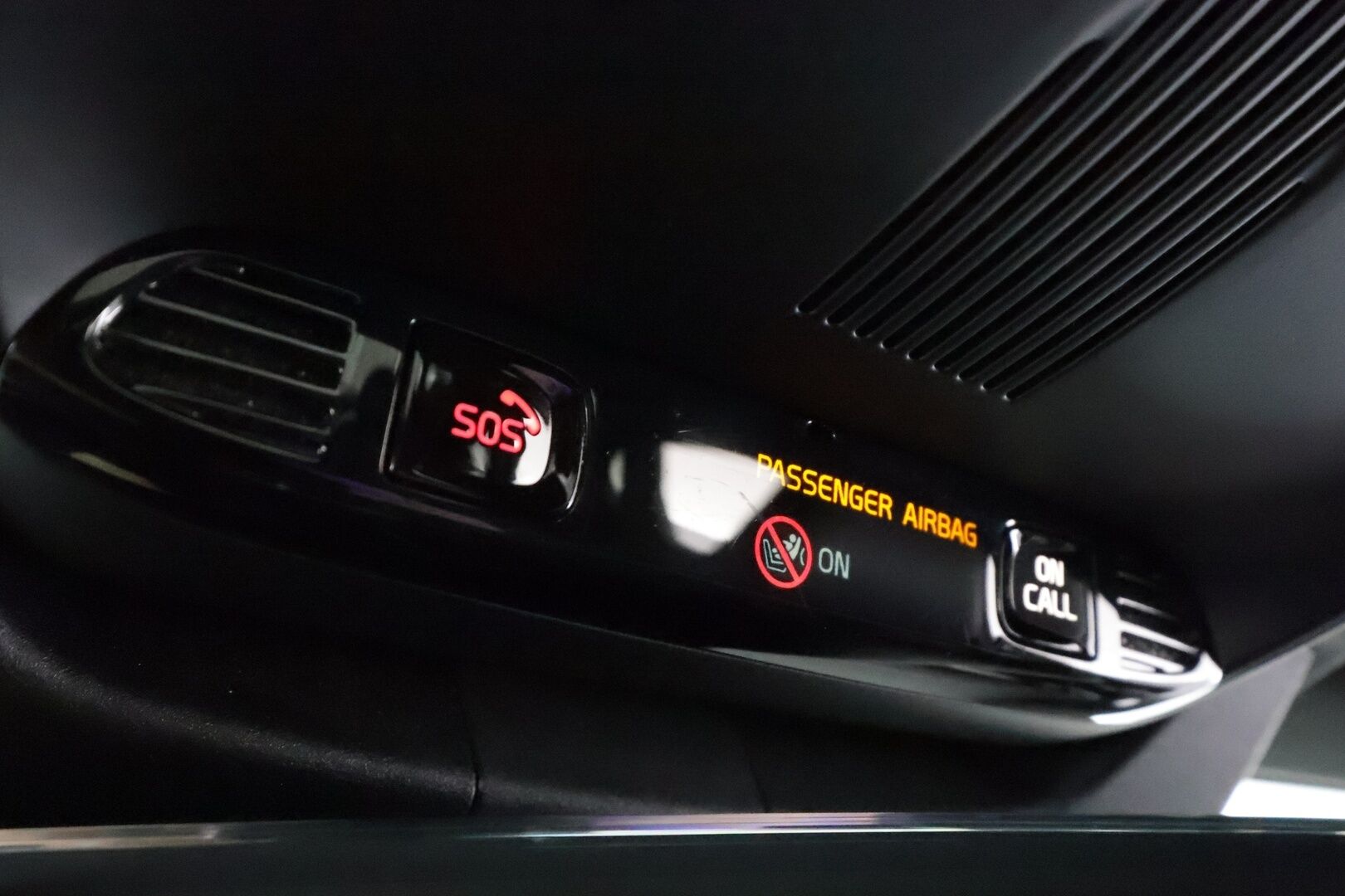 Volvo S90 2018 T8 AWD Business R-Design aut * ACC / P.kamera / LED / Navi / KeylessGo / Webasto / Sporttipenkit * - Akku kuntotarkastettu / Kahdet renkaat aluvanteilla / Hyvin huollettu - HULLUT VÄLIPÄIVÄT KORKOTARJOUS 2,49%