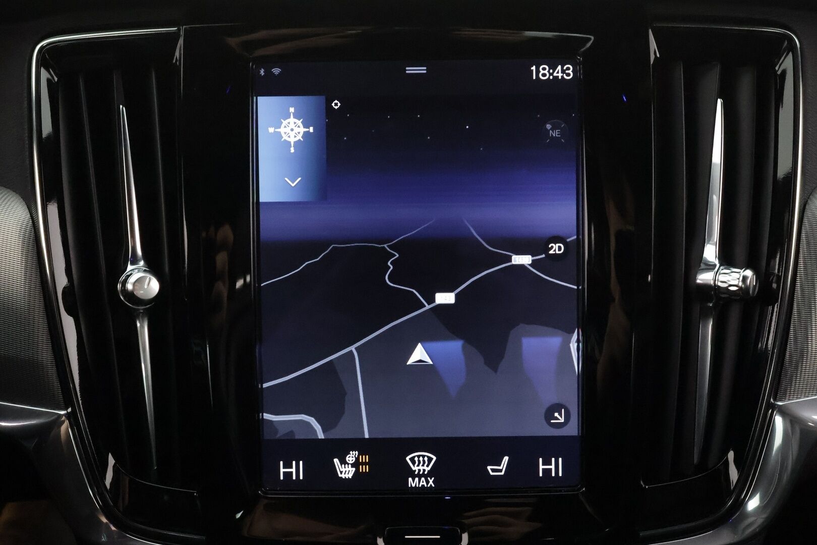 Volvo S90 2018 T8 AWD Business R-Design aut * ACC / P.kamera / LED / Navi / KeylessGo / Webasto / Sporttipenkit * - Kahdet renkaat aluvanteilla - HULLUT JOULUT KORKOTARJOUS 2,49% 