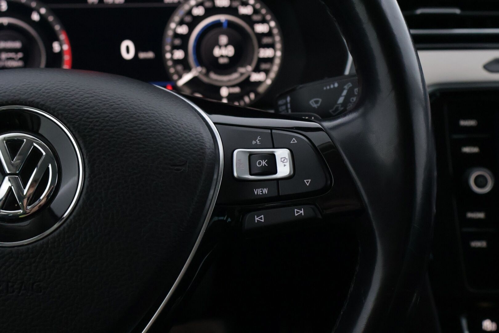 VOLKSWAGEN PASSAT 2019 Variant Alltrack 2.0 TDI 140 kW 4MOTION DSG-aut. *Webasto / Digimittaristo / Adapt. vakkari / Nahat / Koukku* - Hyvällä maavaralla! / Taloudellinen neliveto diiseli! / Uudella näytöllä!