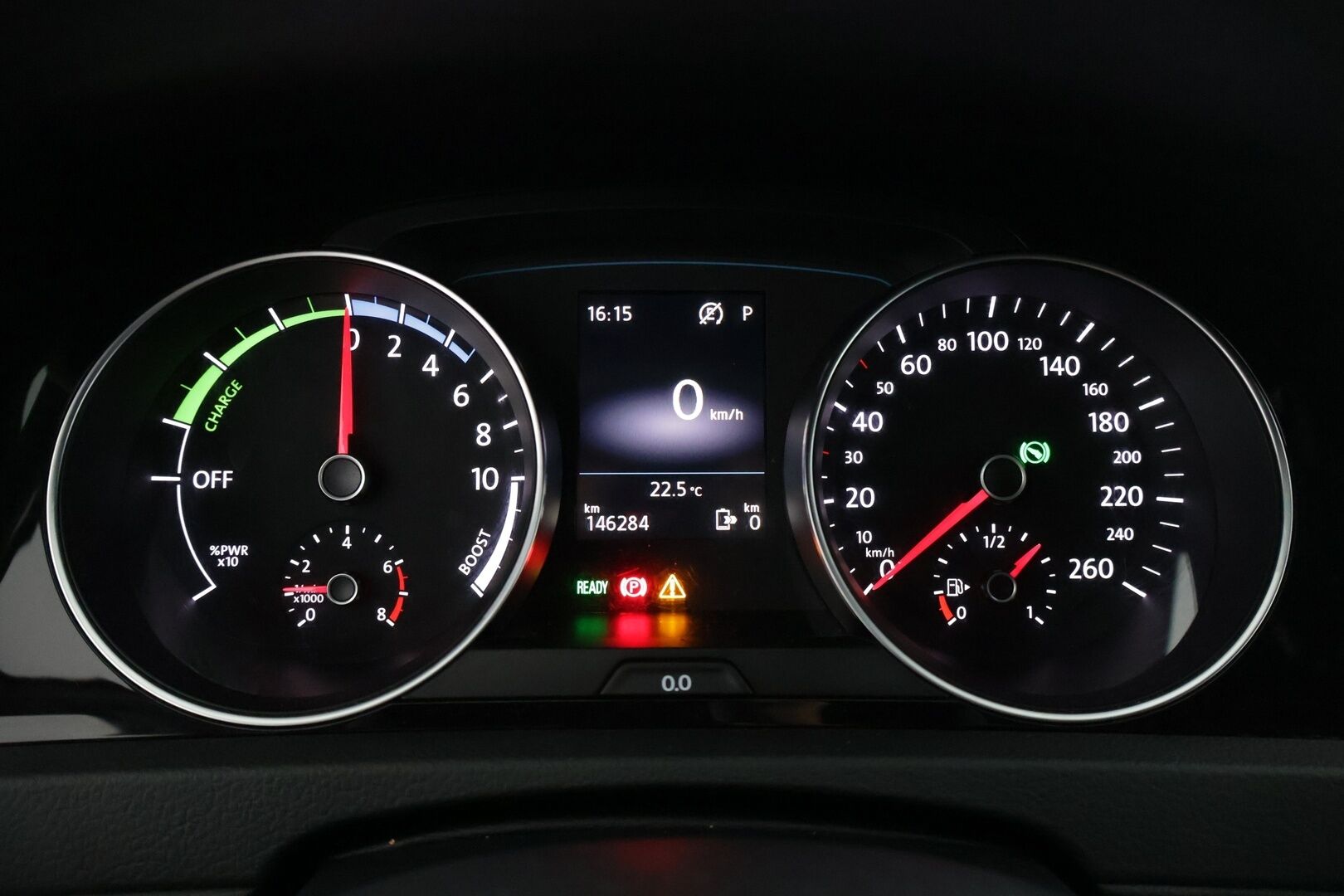 Volkswagen Golf 2018 GOLF Farmari (AC) 5ov 1395cm3 A * / Adapt. vakkari / Carplay / Lämmitettävät sivupeilit / Siisti / Lohko puhaltimella / * - Todella siisti yksilö siisteillä istuimilla! 