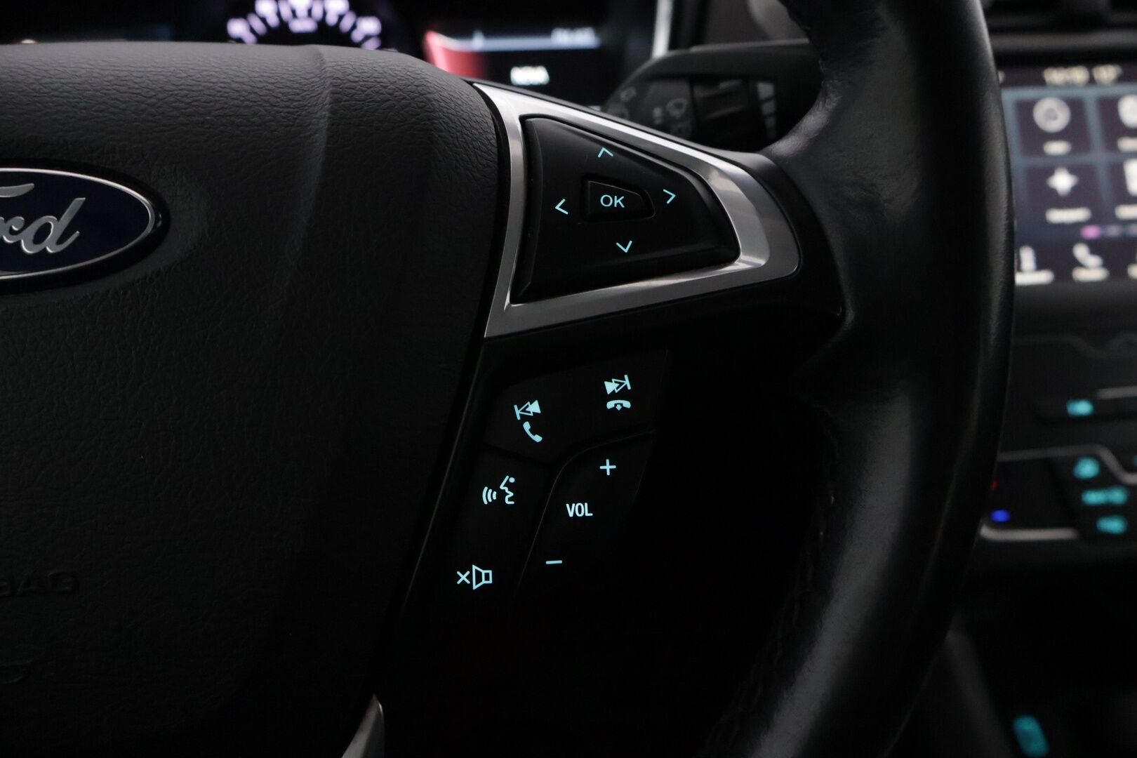 FORD Mondeo 2019 2,0 187hv Hybrid eCVT Titanium HEV Wagon- YritysOutlet - Myydään vain yrityksille - ACC / P-Kamera / Lohko / Navi!