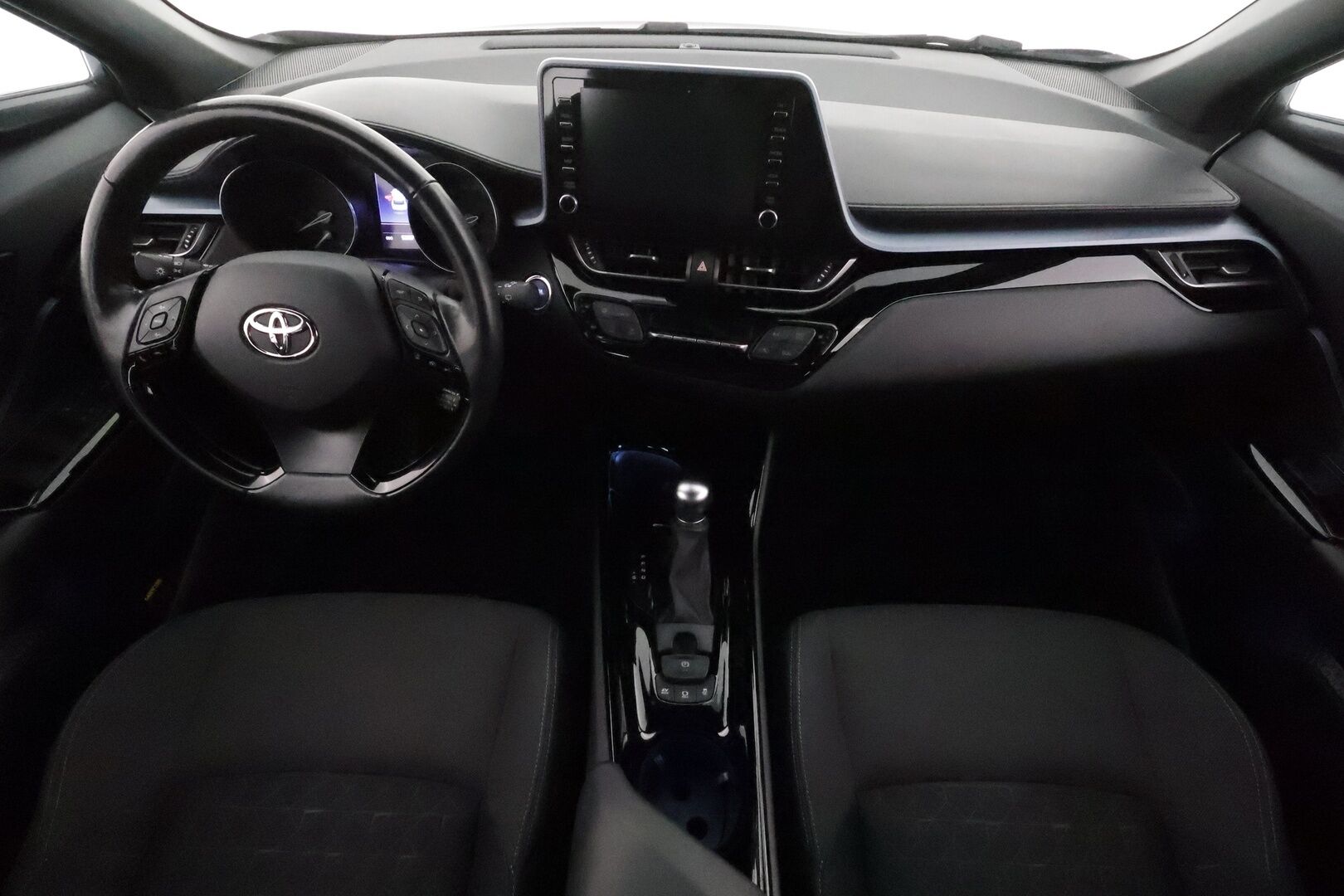 Toyota C-HR 2022 2,0 Hybrid Intense Edition **Merkkihuollettu / Adapt.vakkari / Navi / P.kamera / Keyless / Apple&Android**