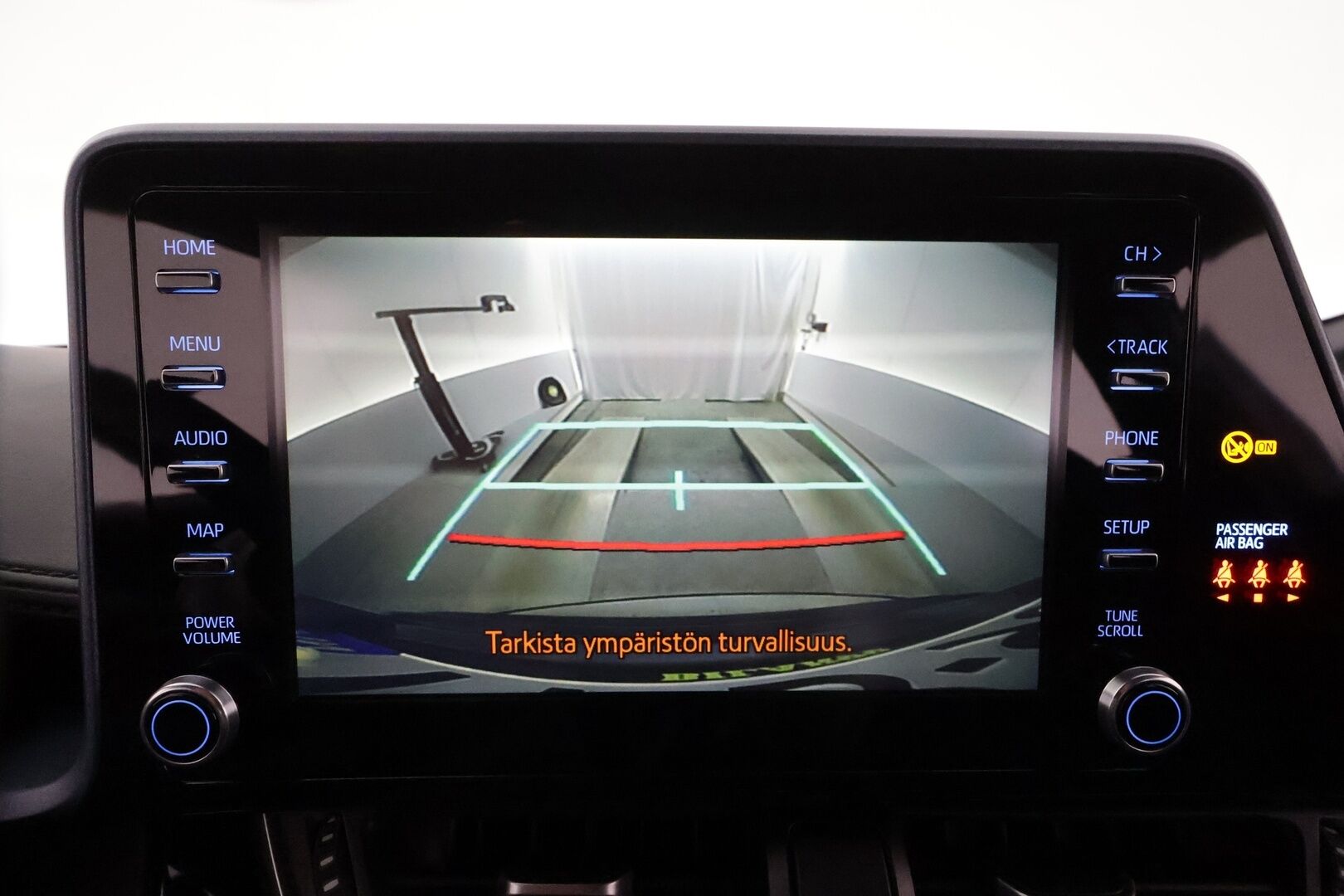 Toyota C-HR 2022 2,0 Hybrid Intense Edition **Merkkihuollettu / Adapt.vakkari / Navi / P.kamera / Keyless / Apple&Android**