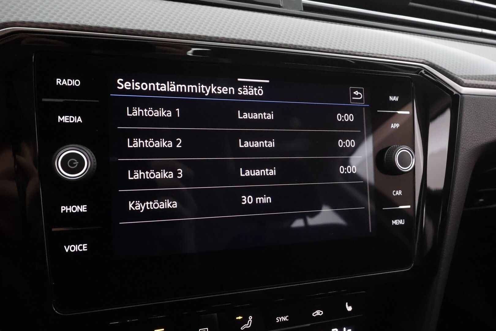 Volkswagen Passat 2021 Variant Alltrack 2,0 TDI SCR 147 kW 4MOTION DSG * Webasto / ACC / Matrix / P.Kamera / Navi / Kaistavahti / Keyless * - Merkkihuollot / Kahdet renkaat aluvanteilla / 1-om Suomi-auto - HULLUT AVAJAISHULINAT KORKOTARJOUS 3,29 %