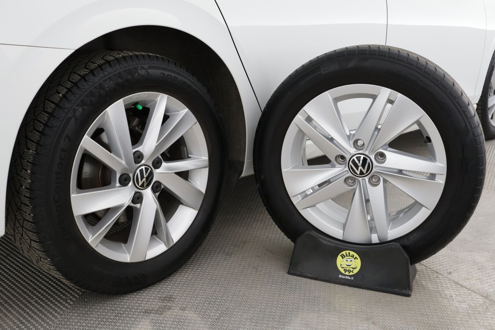 Volkswagen Golf 2021 Variant Comfort Business 1,0 eTSI (MHEV) 81 kW DSG-automaatti  *ACC / Kessy / Navi / Bliss* - Vetokoukku / ACC / PA-Lämmitin / Todella siisti!