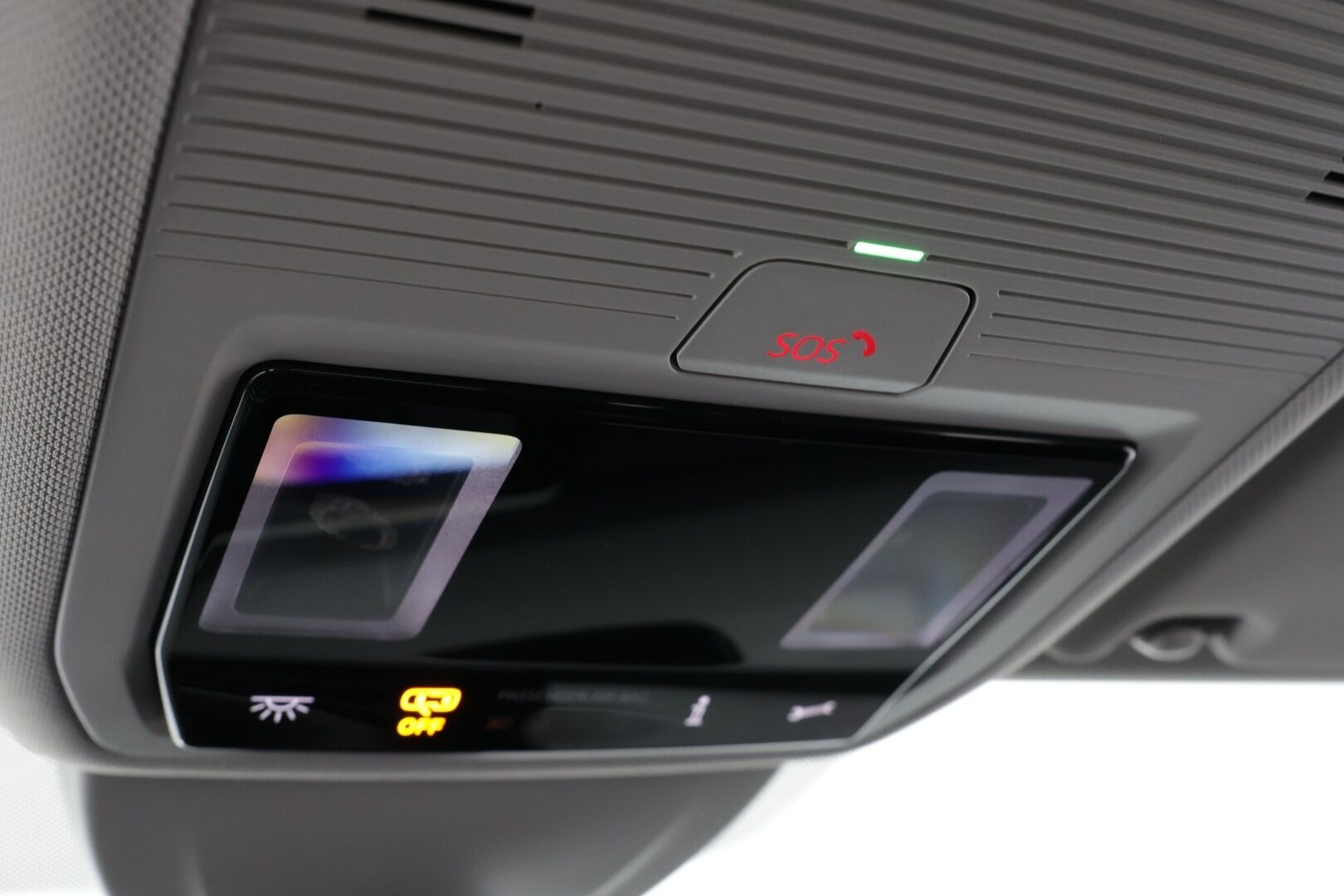 Volkswagen Golf 2021 Variant Comfort Business 1,0 eTSI (MHEV) 81 kW DSG-automaatti  *ACC / Kessy / Navi / Bliss* - Vetokoukku / ACC / PA-Lämmitin / Todella siisti!