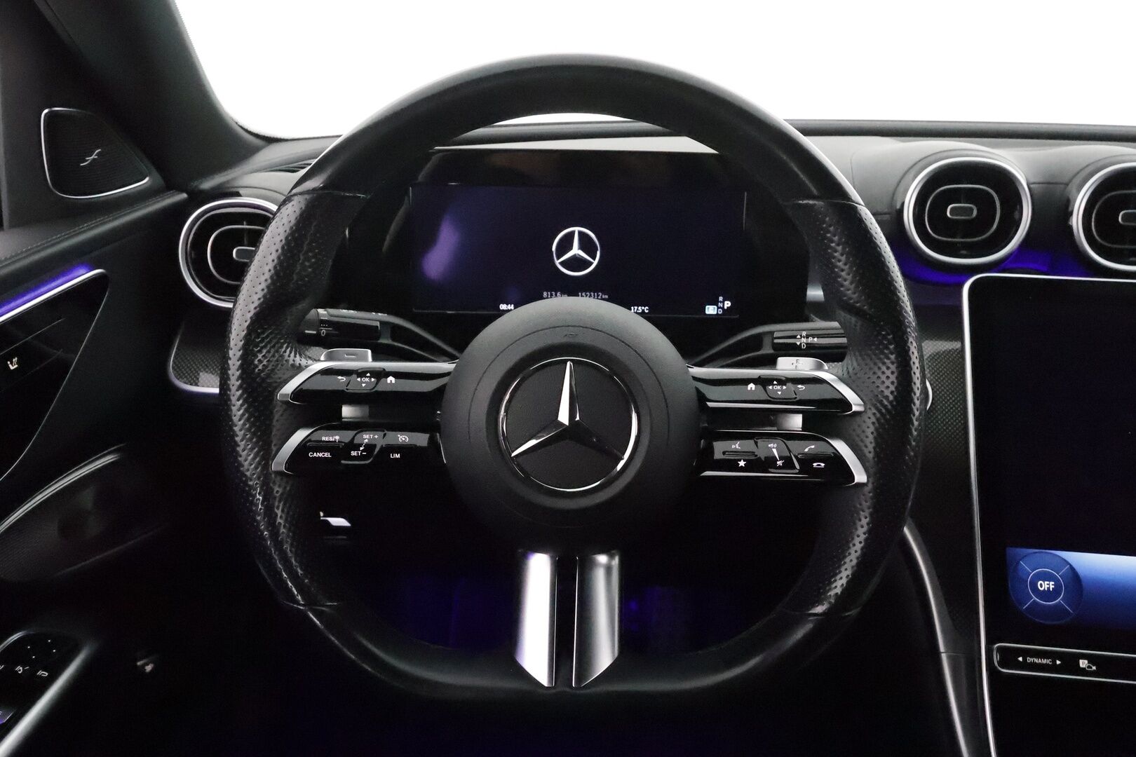 Mercedes-Benz C 2022 180 A Business AMG **Burmester / Webasto / LED-High Performance / P.Kamera / Sporttipenkit / Kaistavahti** - 1-om Suomi-auto / Kahdet Renkaat