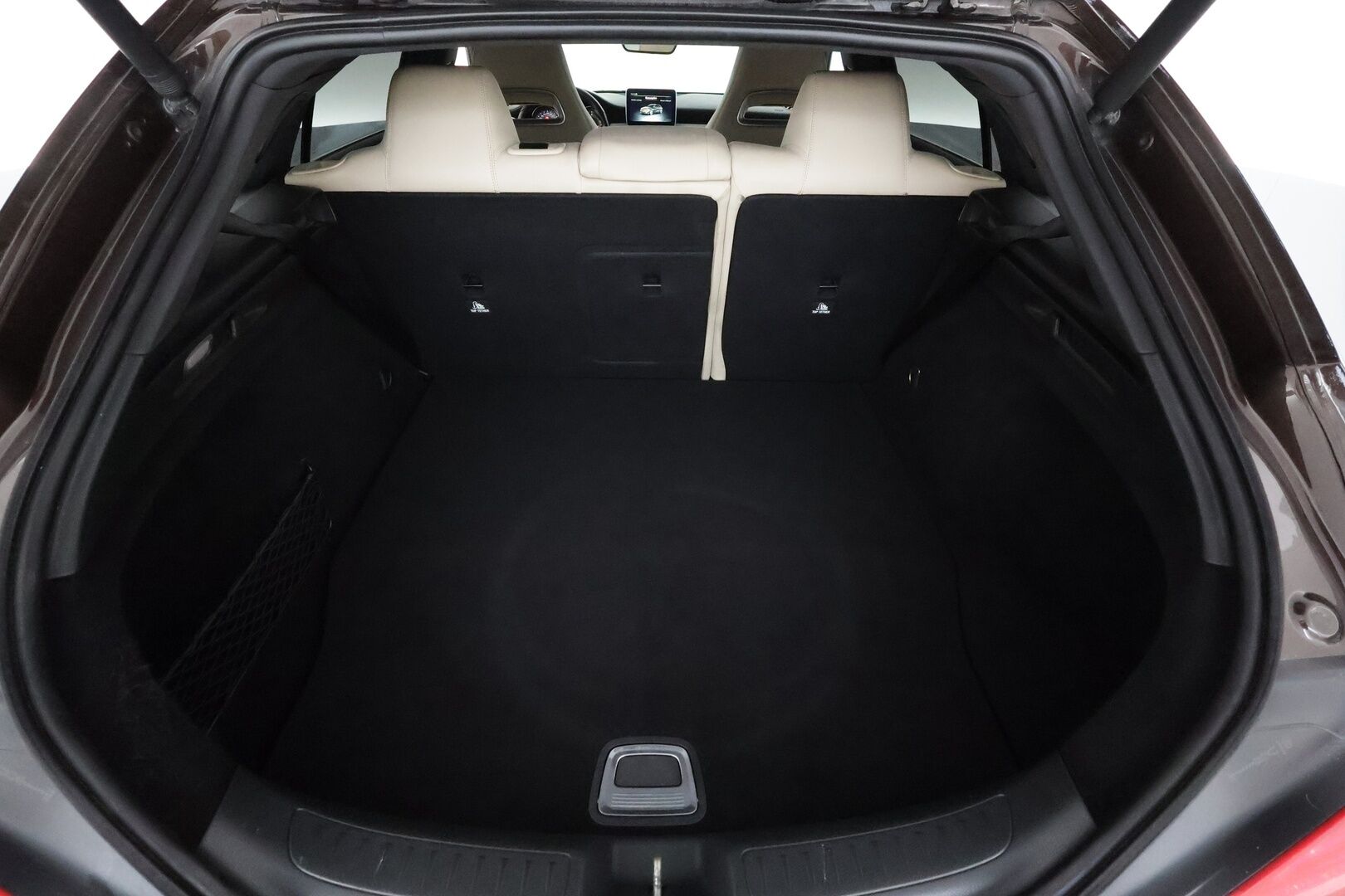 Mercedes-Benz CLA 2015 220 d A Shooting Brake Premium Business Avantgarde - Harman&Kardon / Peruutuskamera / Vaalea Nahkasisusta / Xenon / Comand Navi / Hiljattain huollettu!