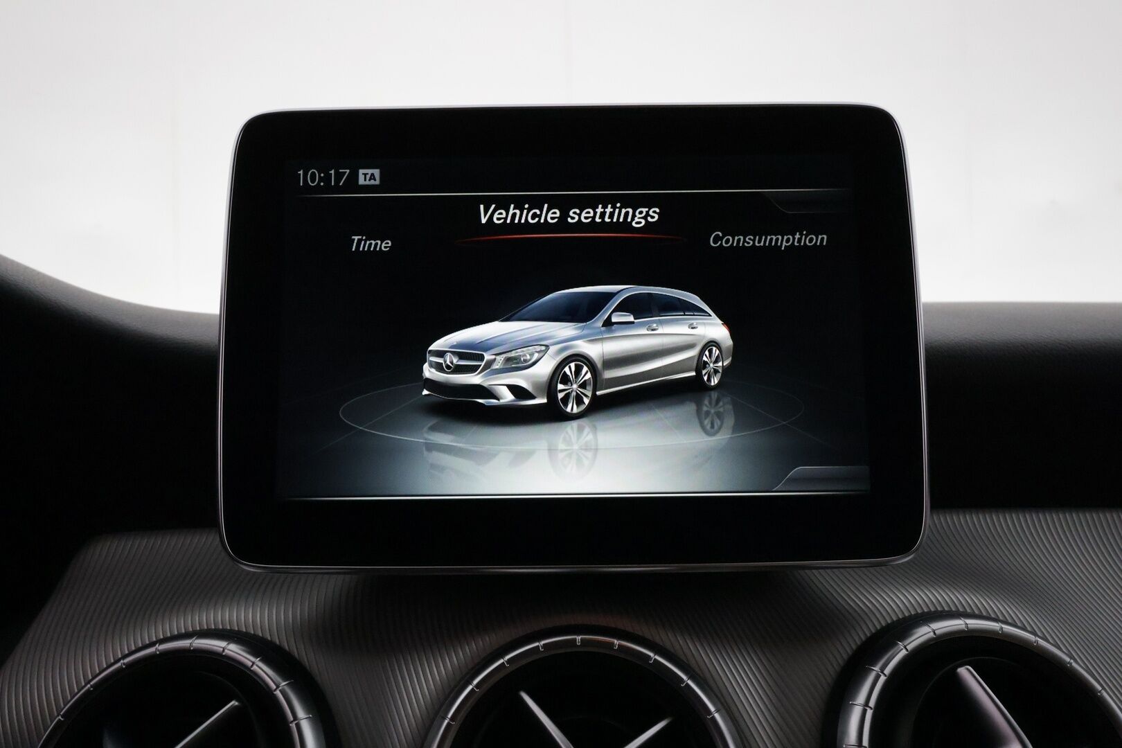 Mercedes-Benz CLA 2015 220 d A Shooting Brake Premium Business Avantgarde - Harman&Kardon / Peruutuskamera / Vaalea Nahkasisusta / Xenon / Comand Navi / Hiljattain huollettu!