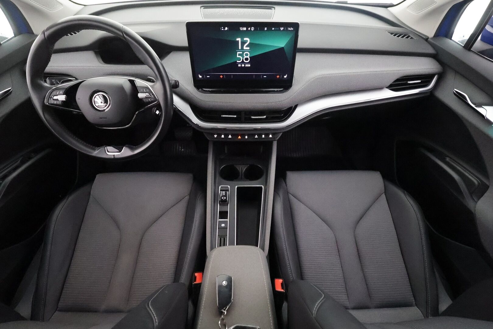 Skoda Enyaq 2022 80 iV - | ACC | Koukku | ILP | Muistipenkki | P.Kamera | LED | Puolinahat | Ratinlämmitys | Keyless | Apple&Android | 1.Om Suomi-auto | Kahdet Renkaat | Merkkihuollettu |