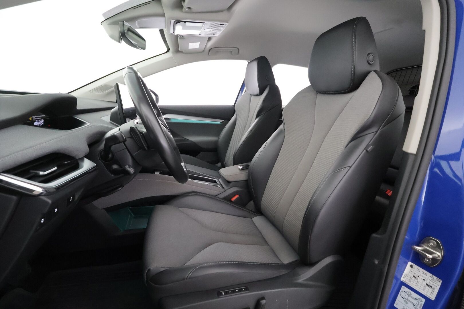 Skoda Enyaq 2022 80 iV - | ACC | Koukku | ILP | Muistipenkki | P.Kamera | LED | Puolinahat | Ratinlämmitys | Keyless | Apple&Android | 1.Om Suomi-auto | Kahdet Renkaat | Merkkihuollettu |