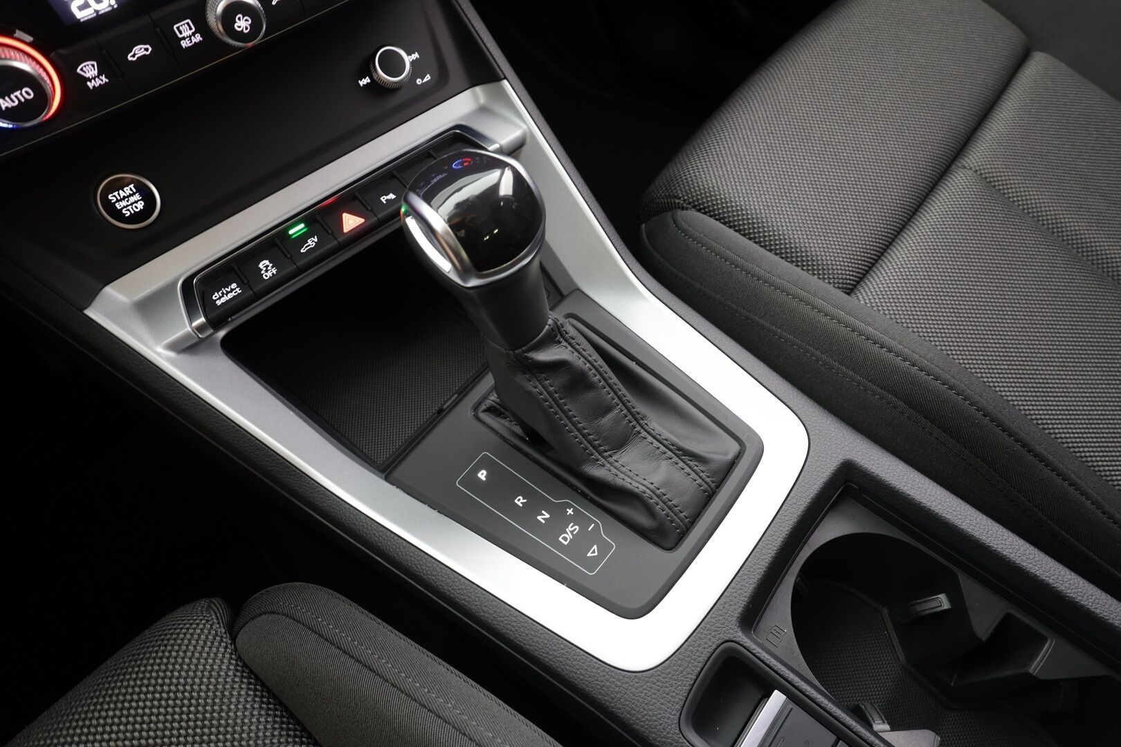 Audi Q3 2022 Sportback Progress 45 TFSI e 180 kW S tronic - | ACC | Koukku | LED | P.Kamera | Digimittaristo | Keyless | Sporttipenkit | Suomi-auto | Kahdet Renkaat | Merkkihuollettu |