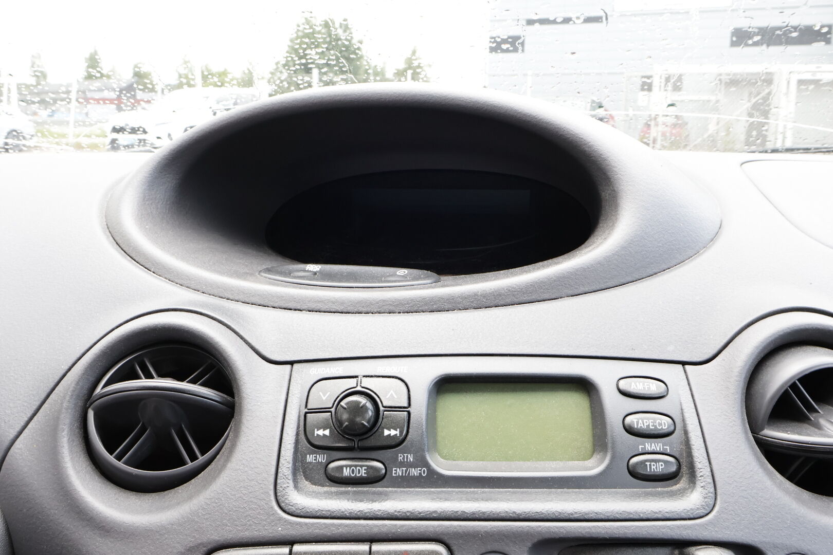 Toyota Yaris 2002 1,3 VVT-i Linea Luna AT 3d MYYDÄÄN HUUTOKAUPAT.COM! - MYYDÄÄN HUUTOKAUPAT.COM!